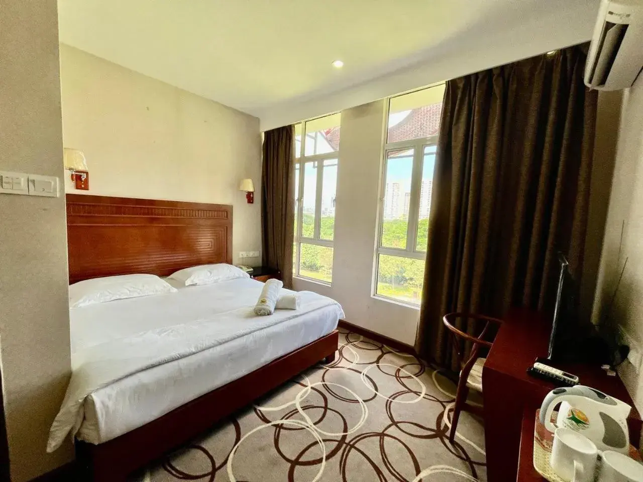 Bedroom, Bed in Fan Holiday Hotel Bedroom, Bed in Fan Holiday Hotel