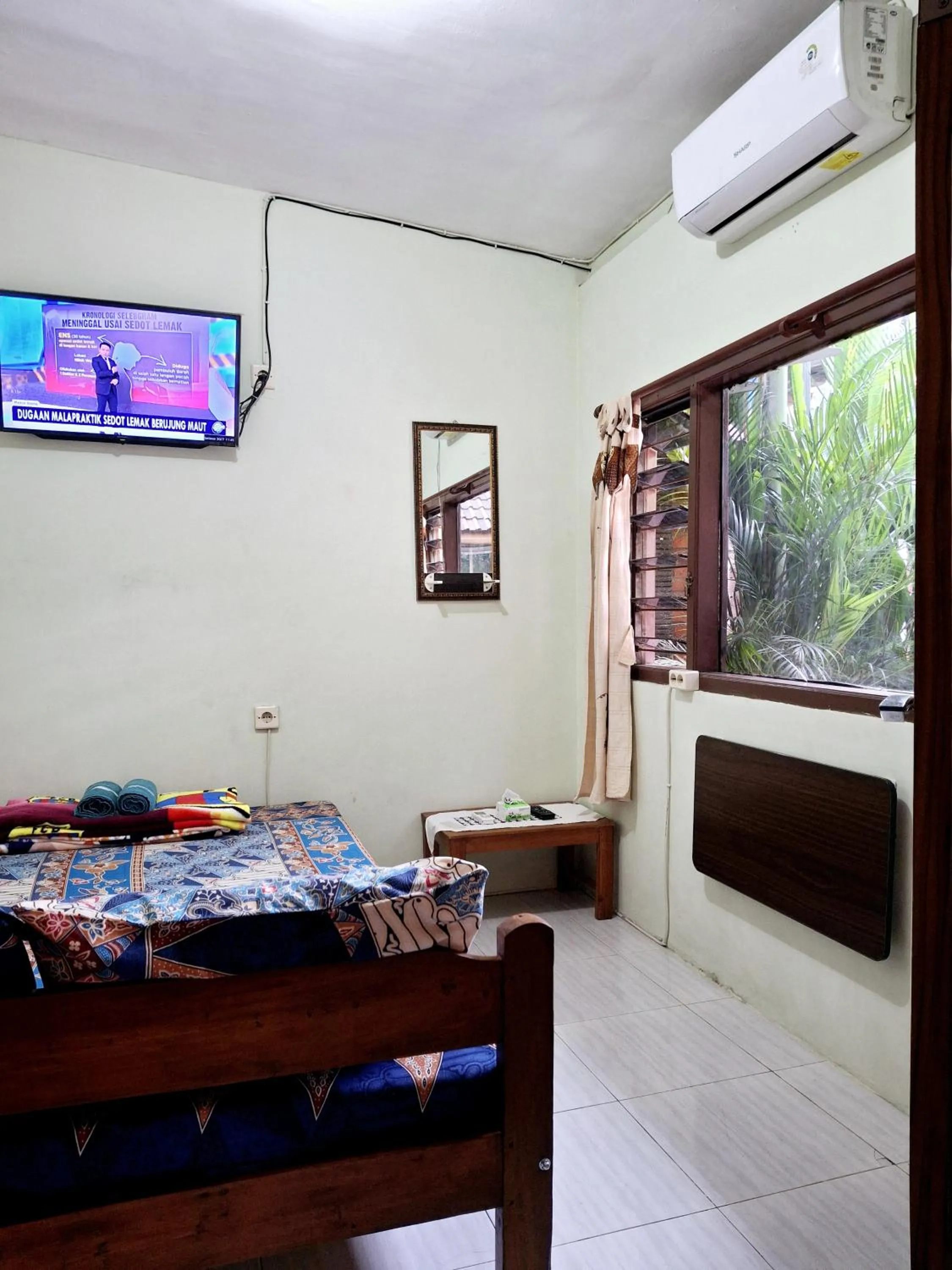Bedroom in Ngampilan Backpacker Hostel