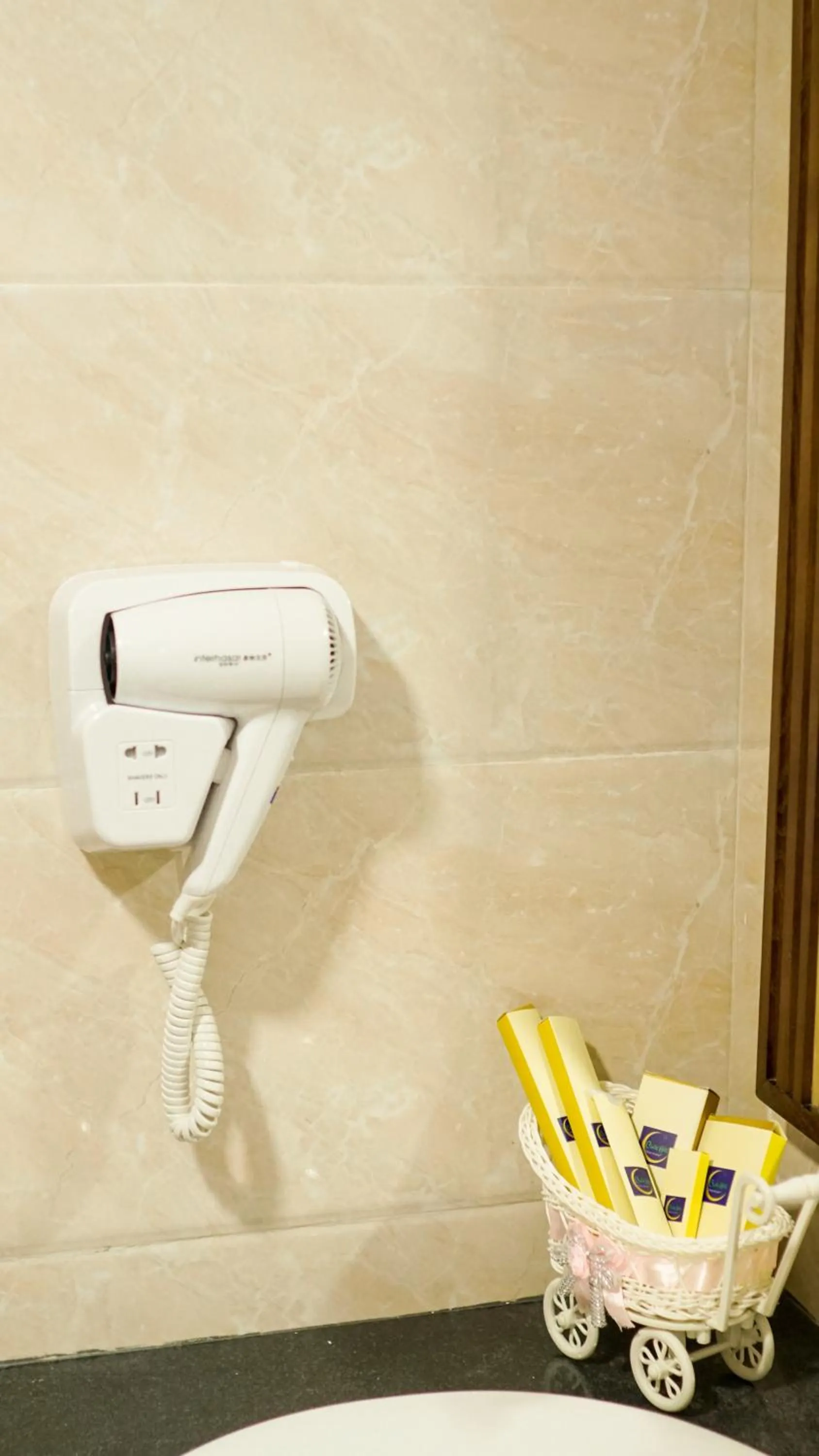 Bathroom in Centre Hotel