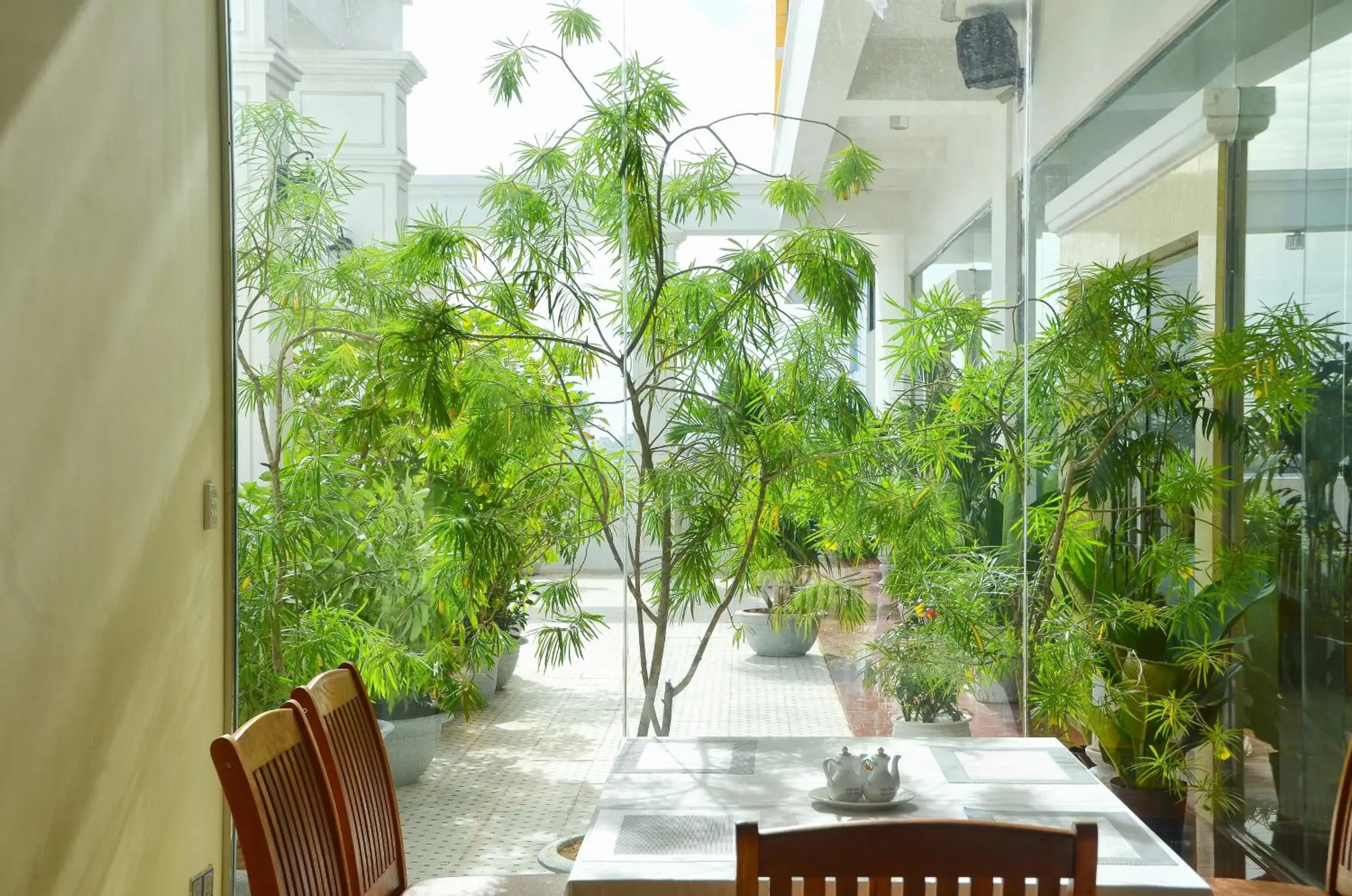 Restaurant/places to eat in Centre Hotel Restaurant/places to eat in Centre Hotel