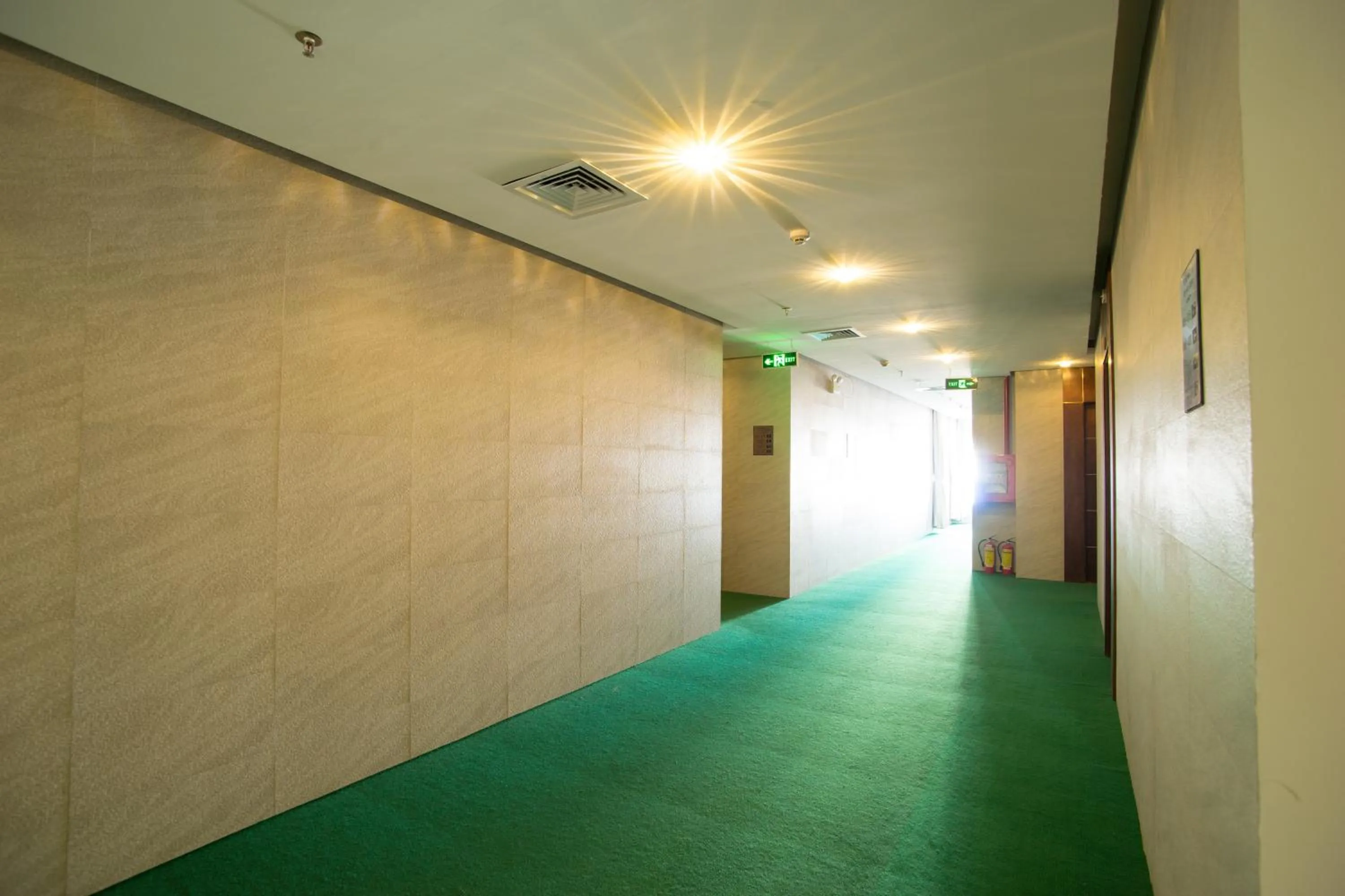 Area and facilities in Centre Hotel