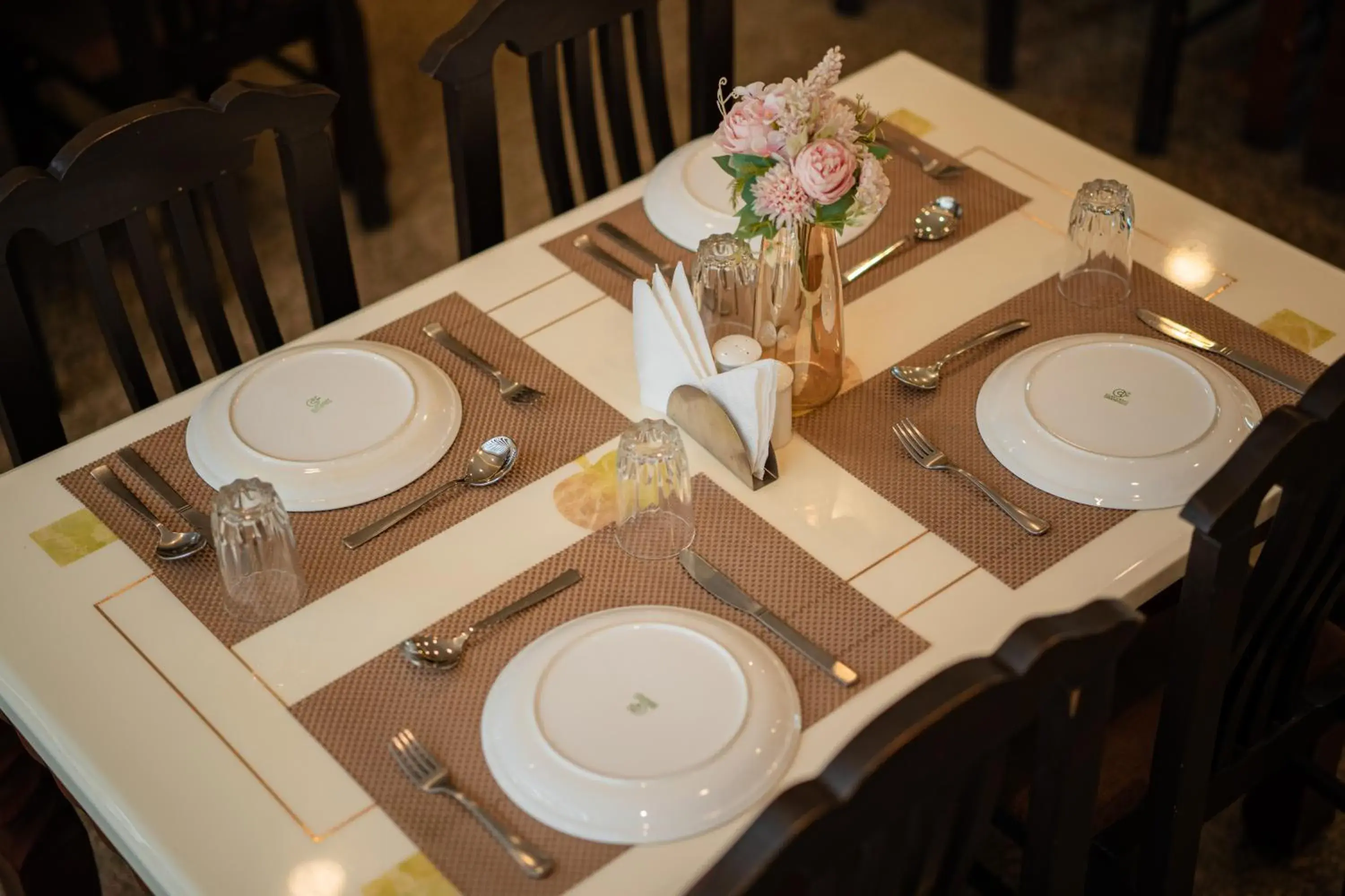 Restaurant/places to eat in Hotel Presidency Kempegowda International Airport Bangalore Restaurant/places to eat in Hotel Presidency Kempegowda International Airport Bangalore