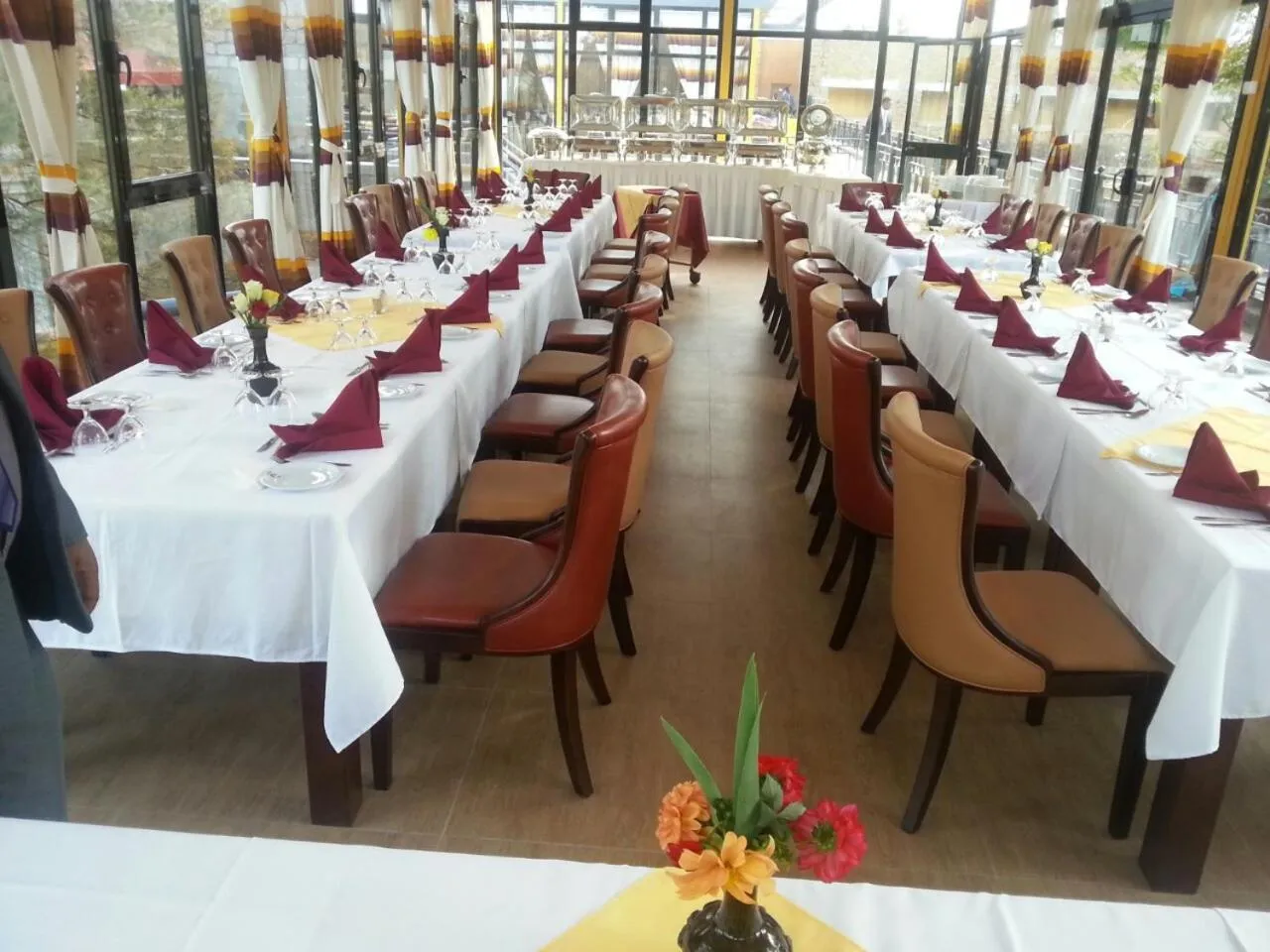 Restaurant/places to eat in Goha Hotel