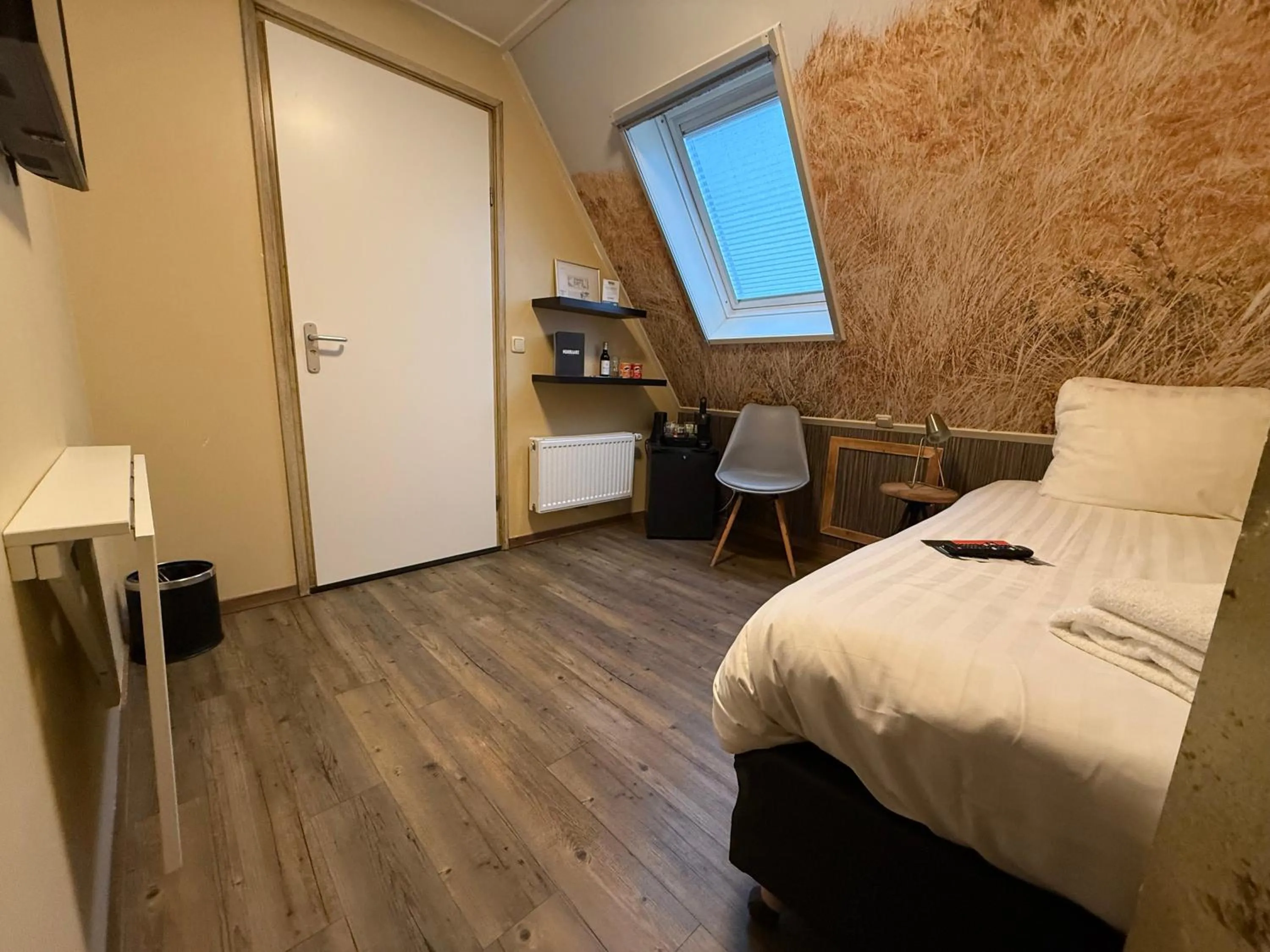 Bed in Logement Bij Hen op Ameland
