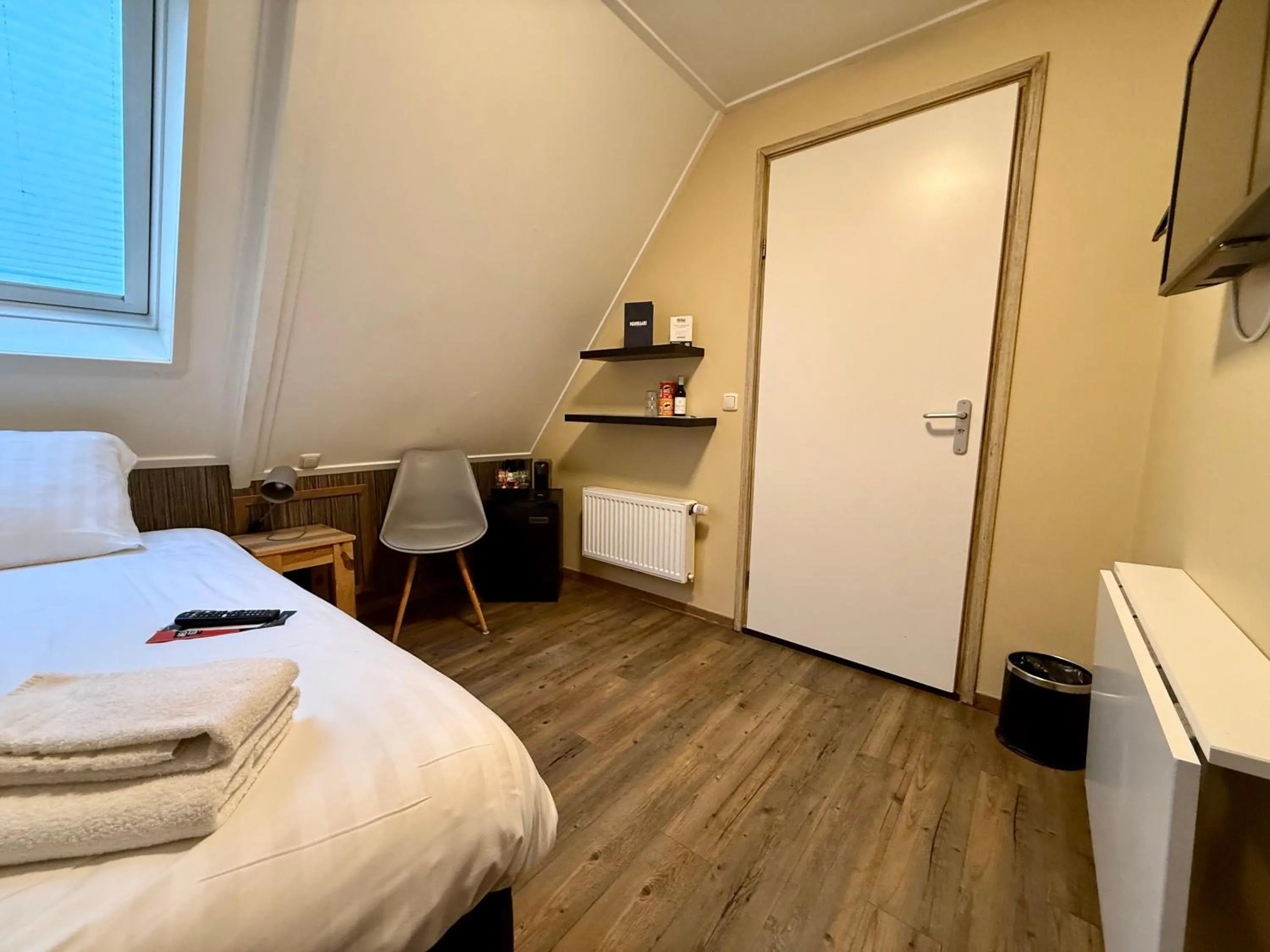 Bed in Logement Bij Hen op Ameland
