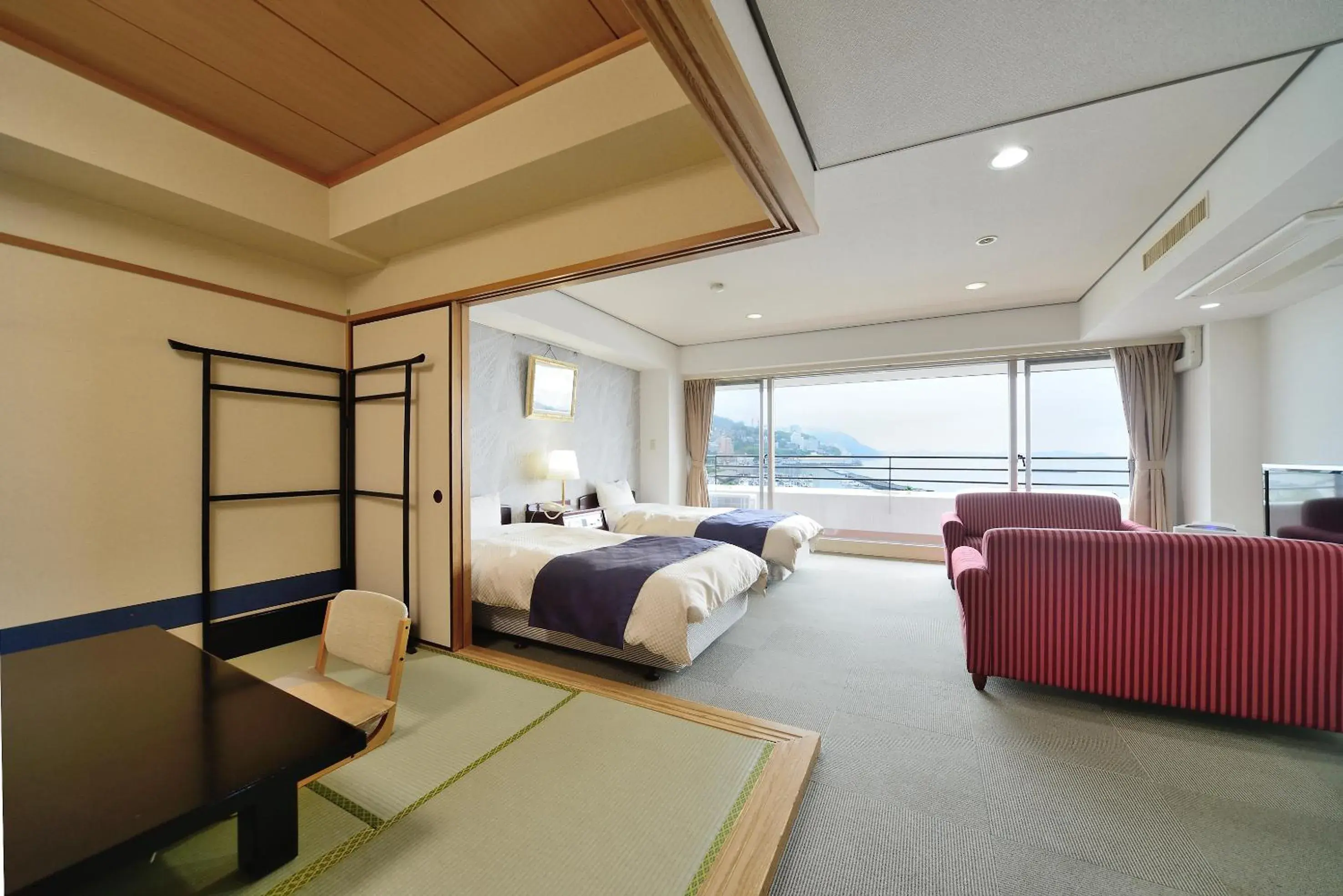 Photo of the whole room, Bed in Hotel Sunmi Club Photo of the whole room, Bed in Hotel Sunmi Club