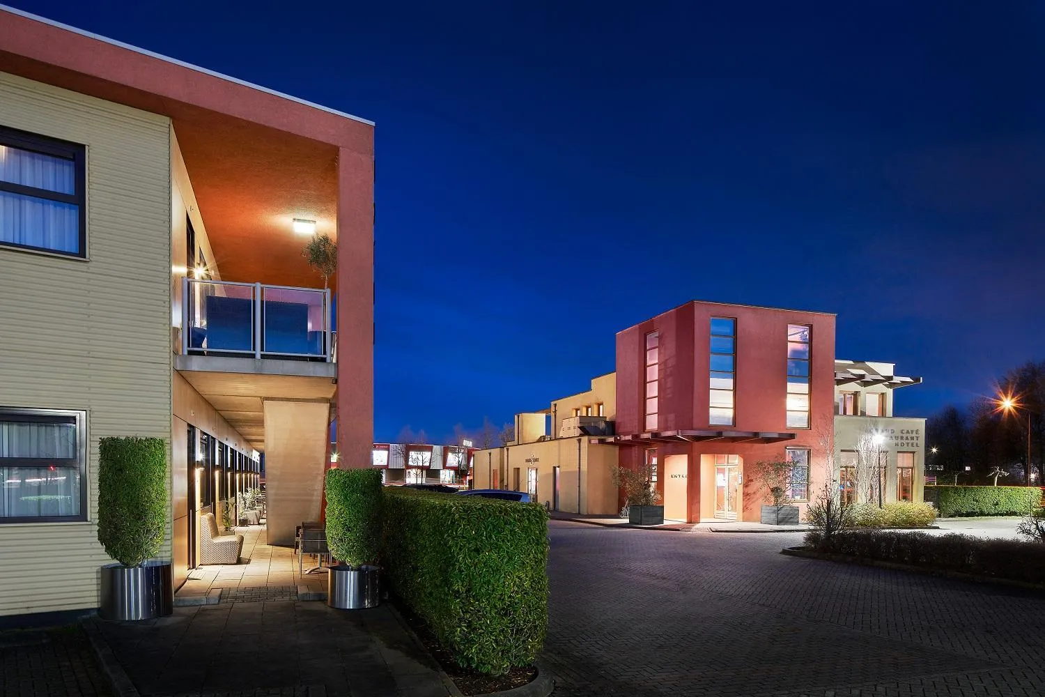 Property building in Hotel Babylon Heerhugowaard - Alkmaar