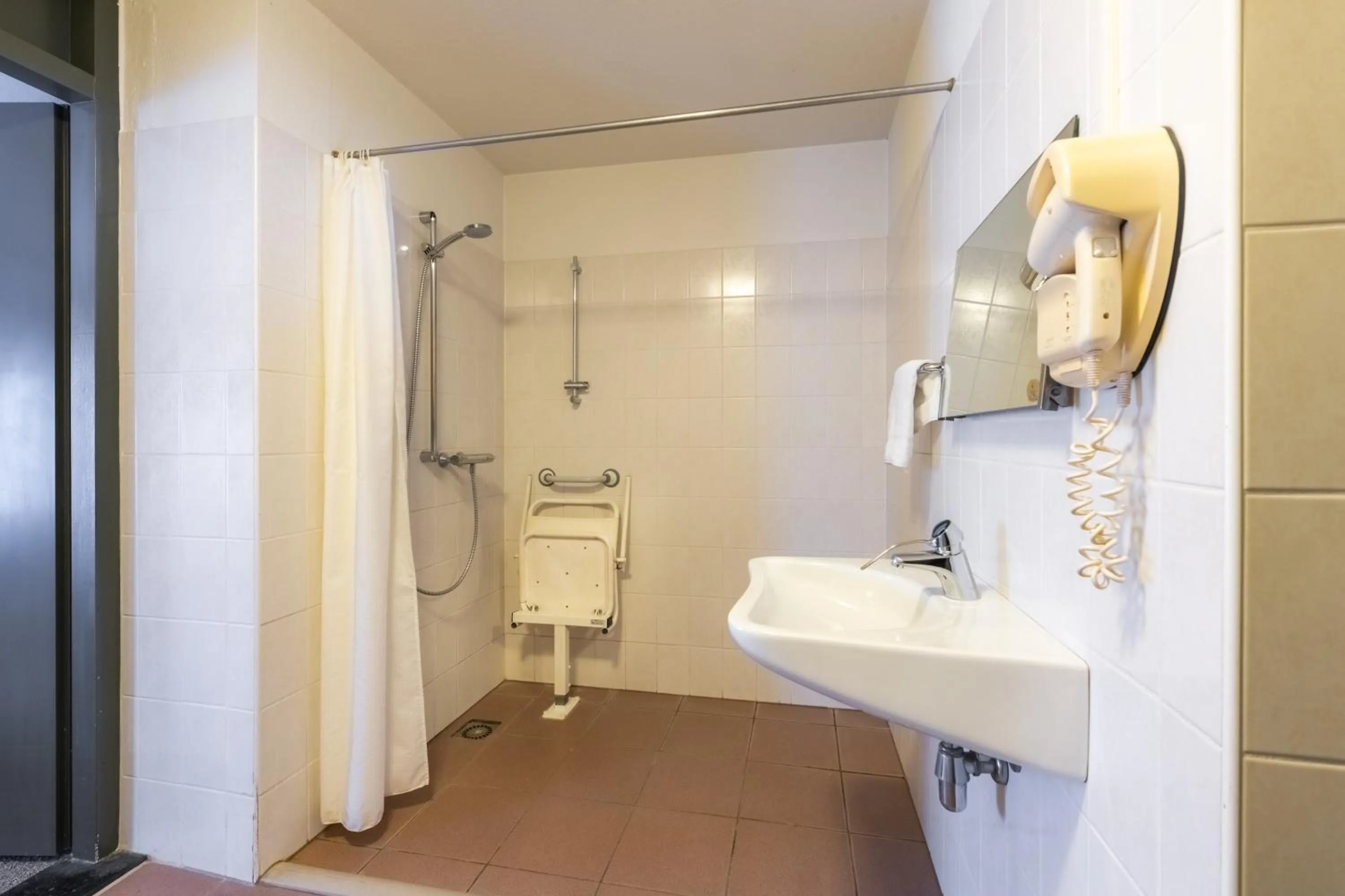 Bathroom in Hotel Asteria