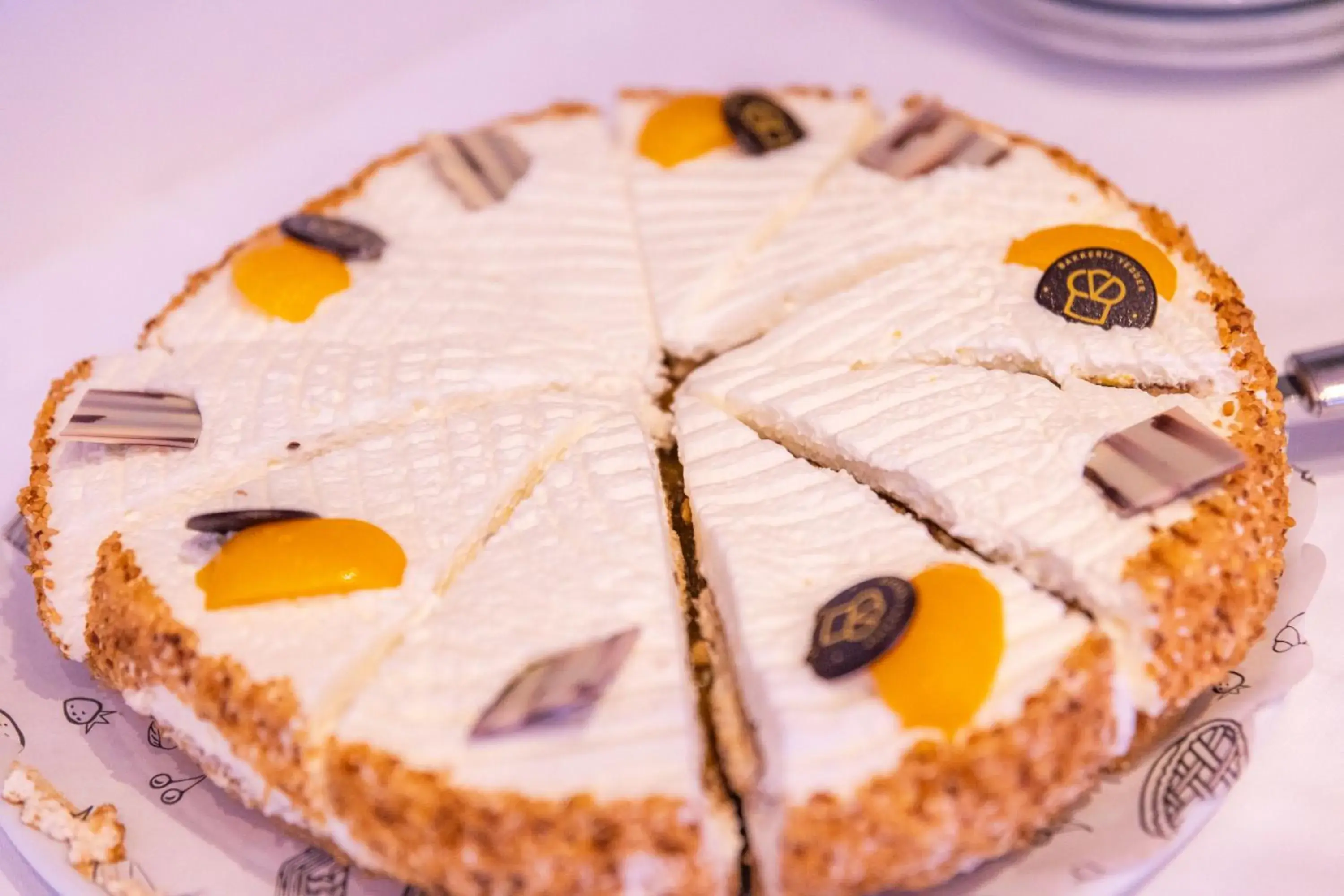 Restaurant/places to eat in Hotel Asteria Restaurant/places to eat in Hotel Asteria