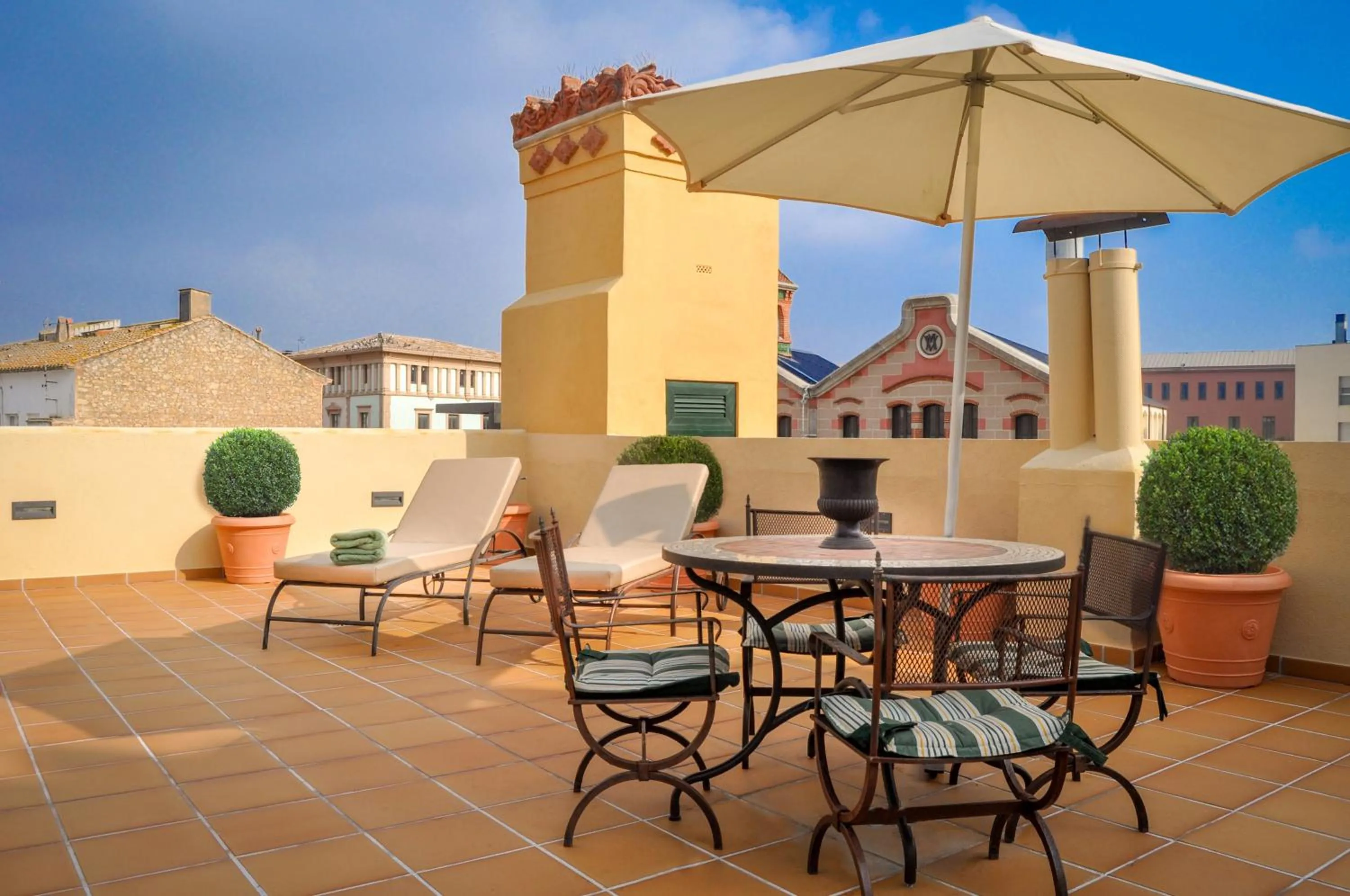 Property building in Can Felip Apartments