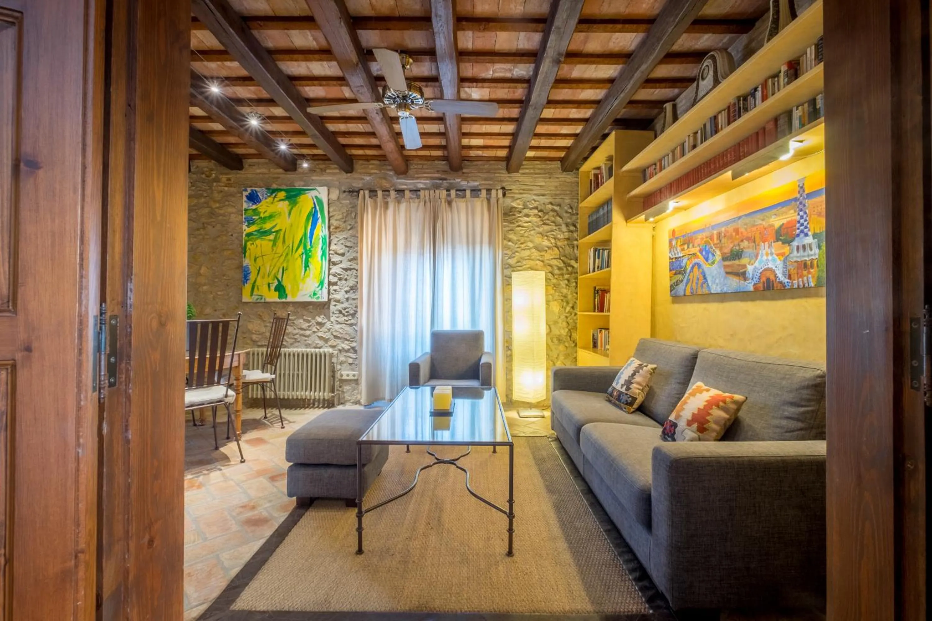 TV and multimedia in Can Felip Apartments