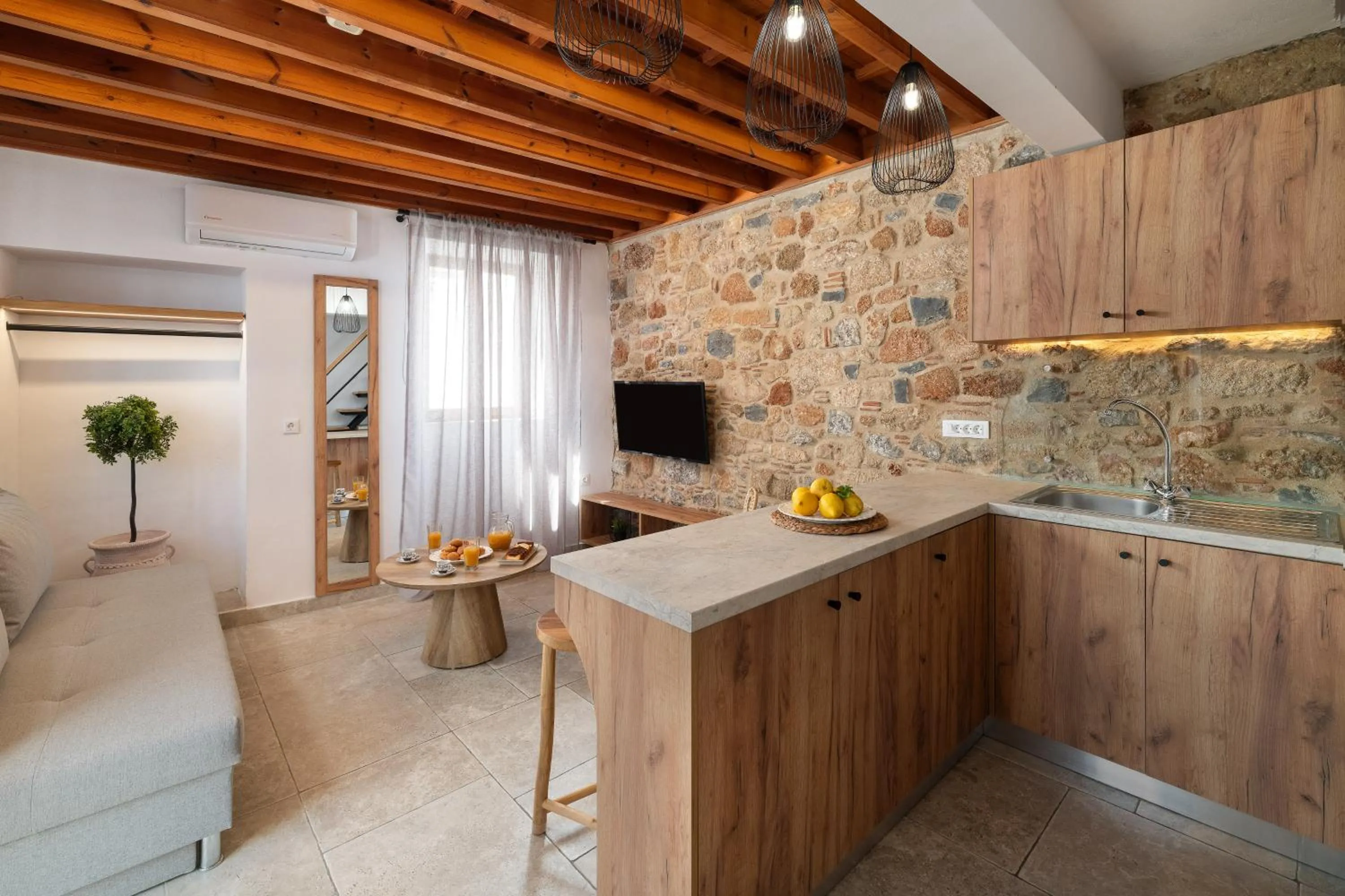 Lindos Citrin Studios