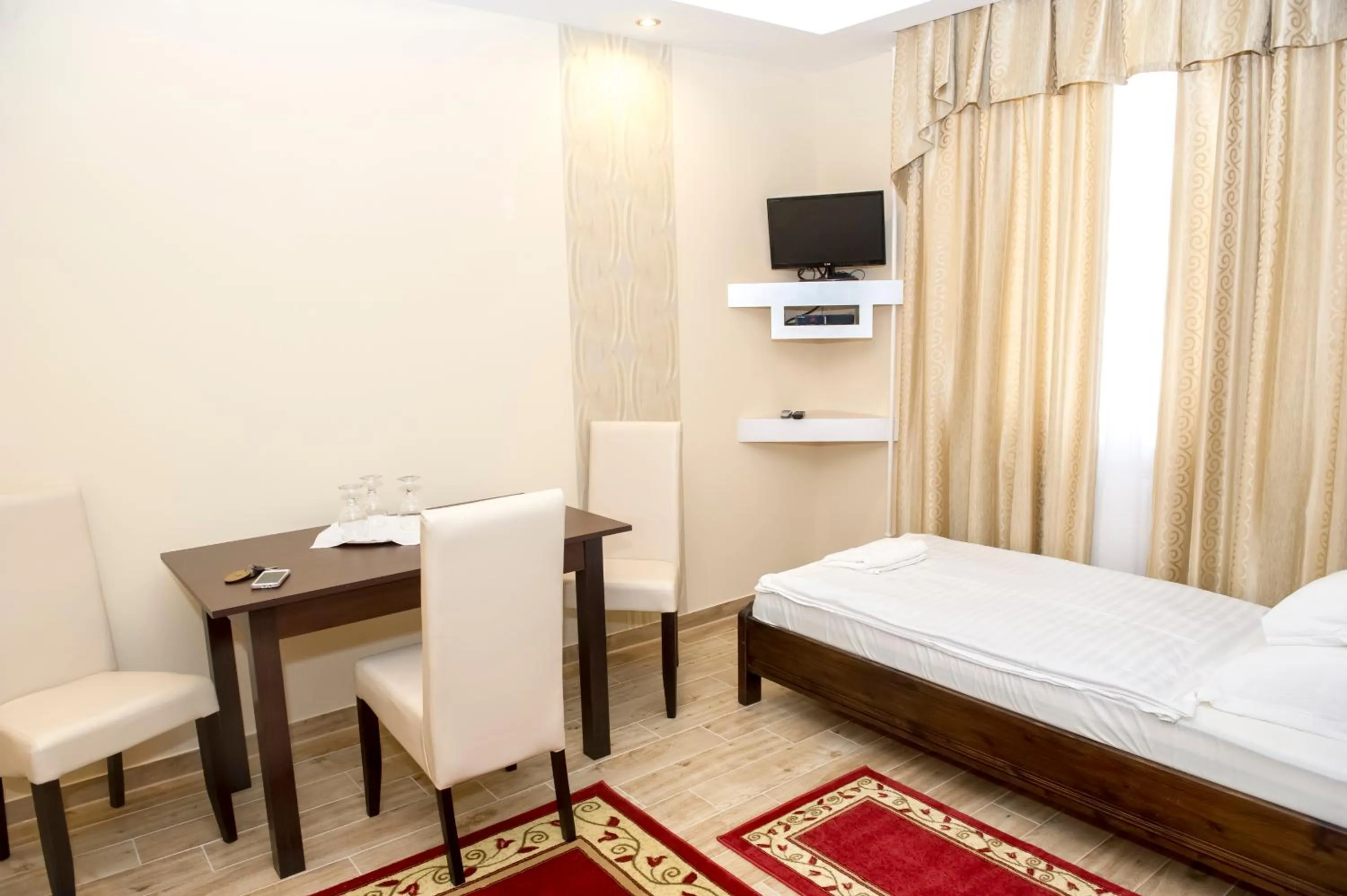 Photo of the whole room in Kemence Csárda és Szálloda