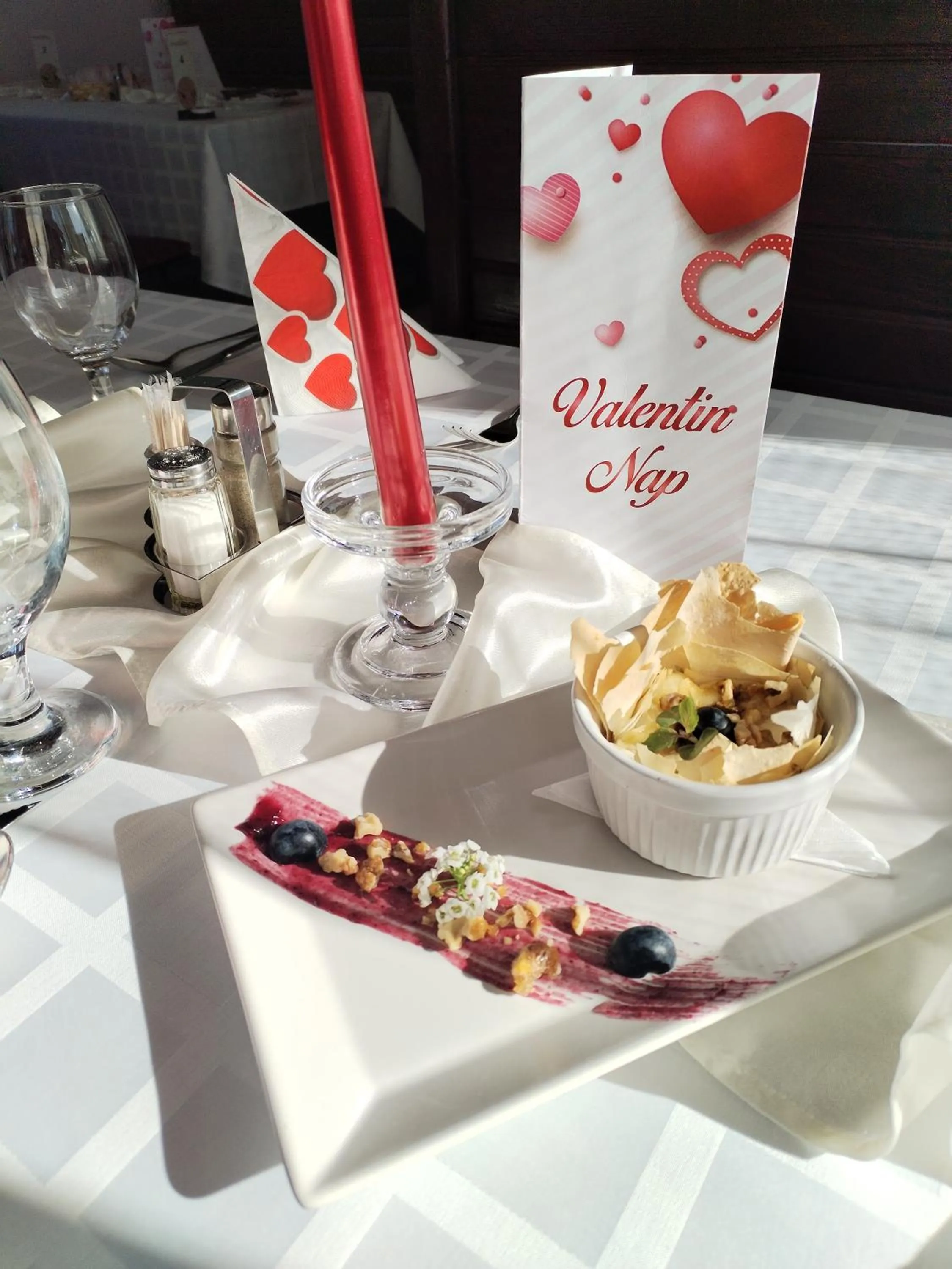 Restaurant/places to eat in Kemence Csárda és Szálloda