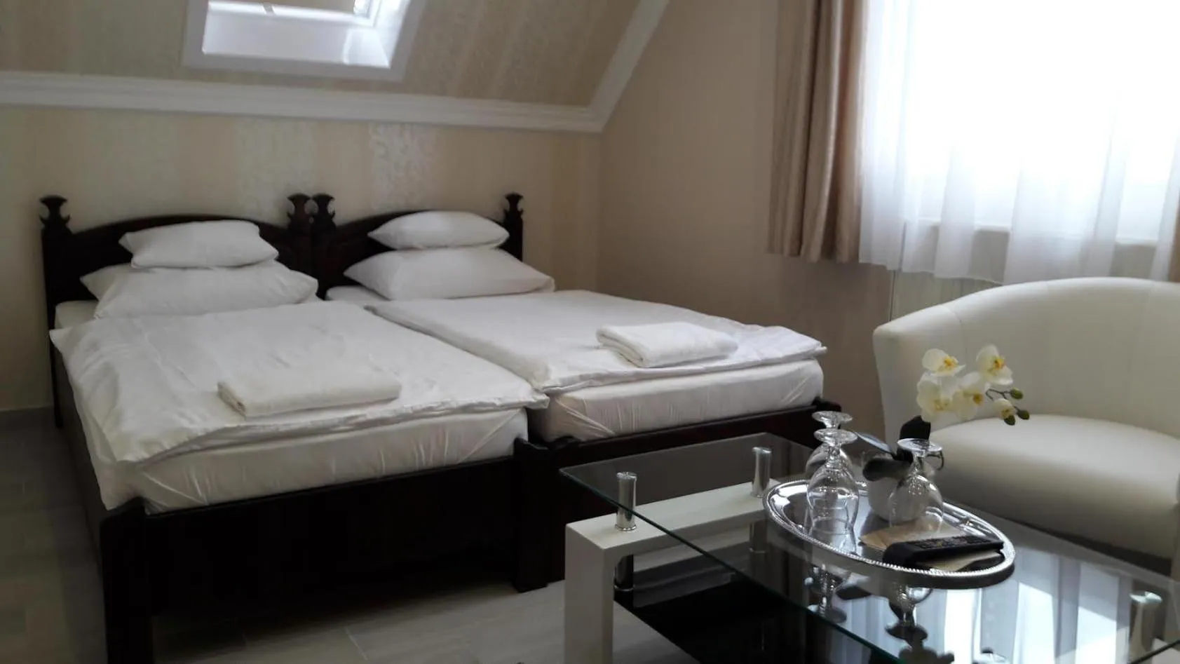 Kemence Csárda és Szálloda