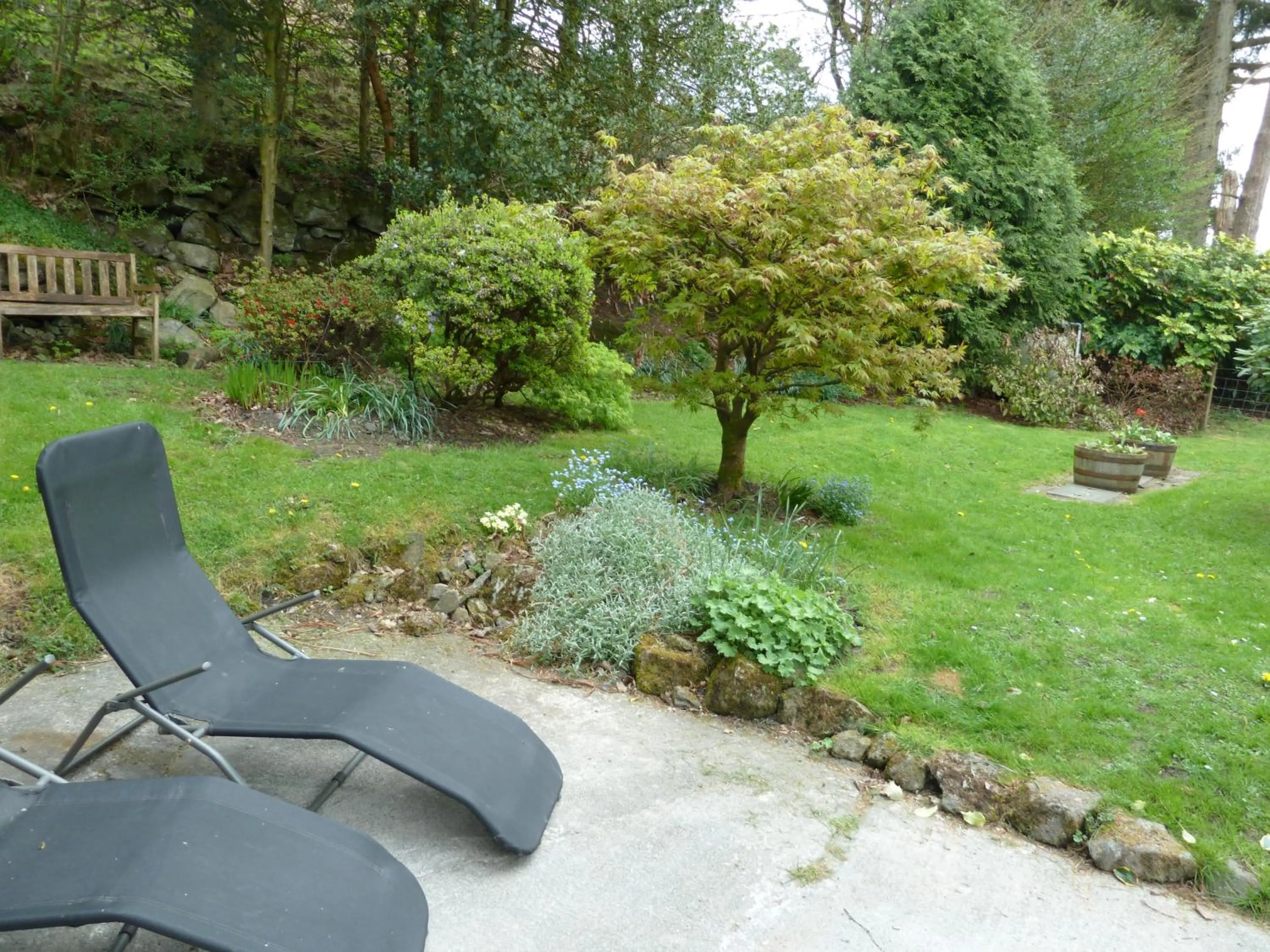Patio in Bronfelin & Troed-y-Rhiw Holiday Cottage
