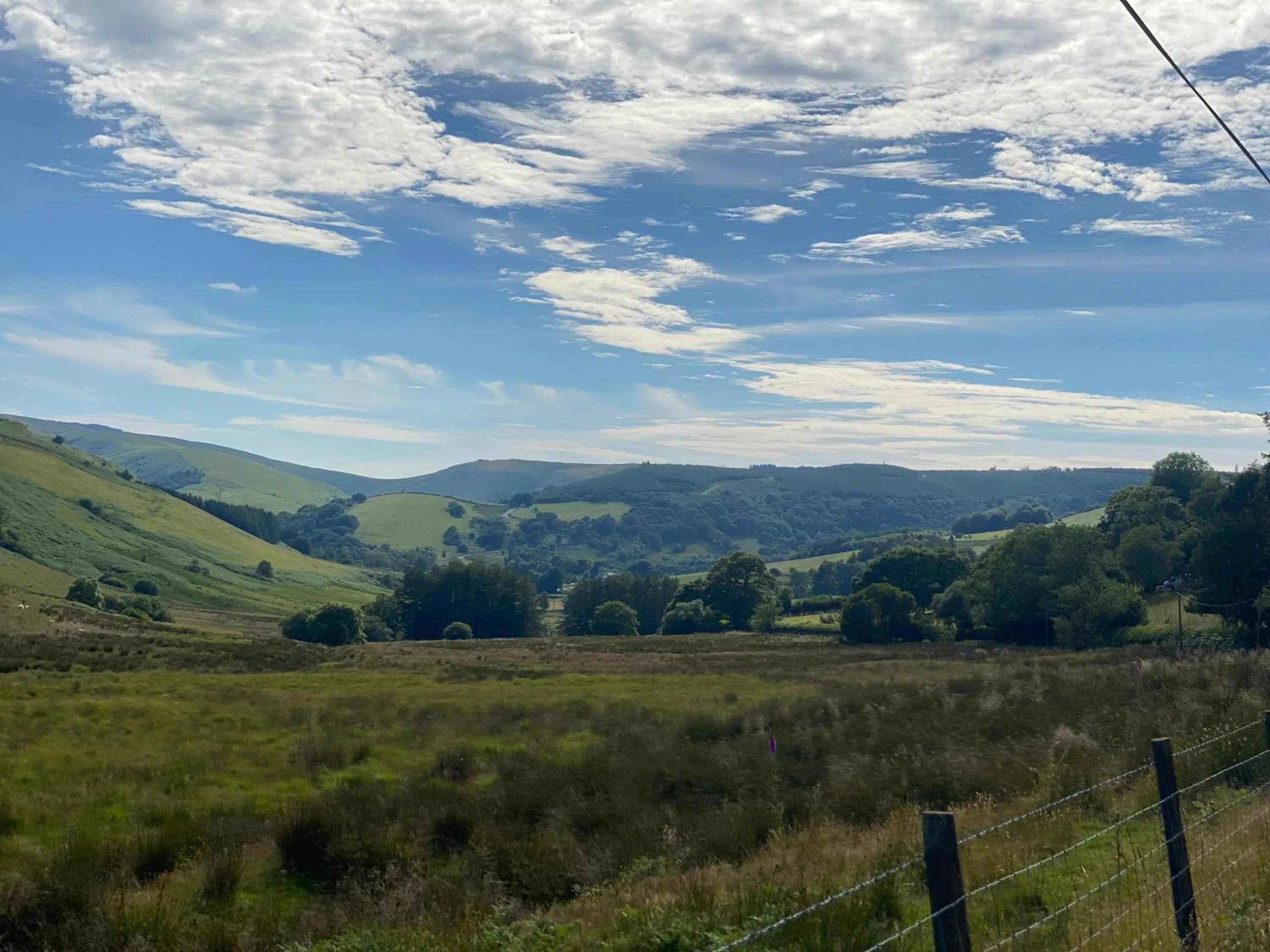 Bronfelin & Troed-y-Rhiw Holiday Cottage