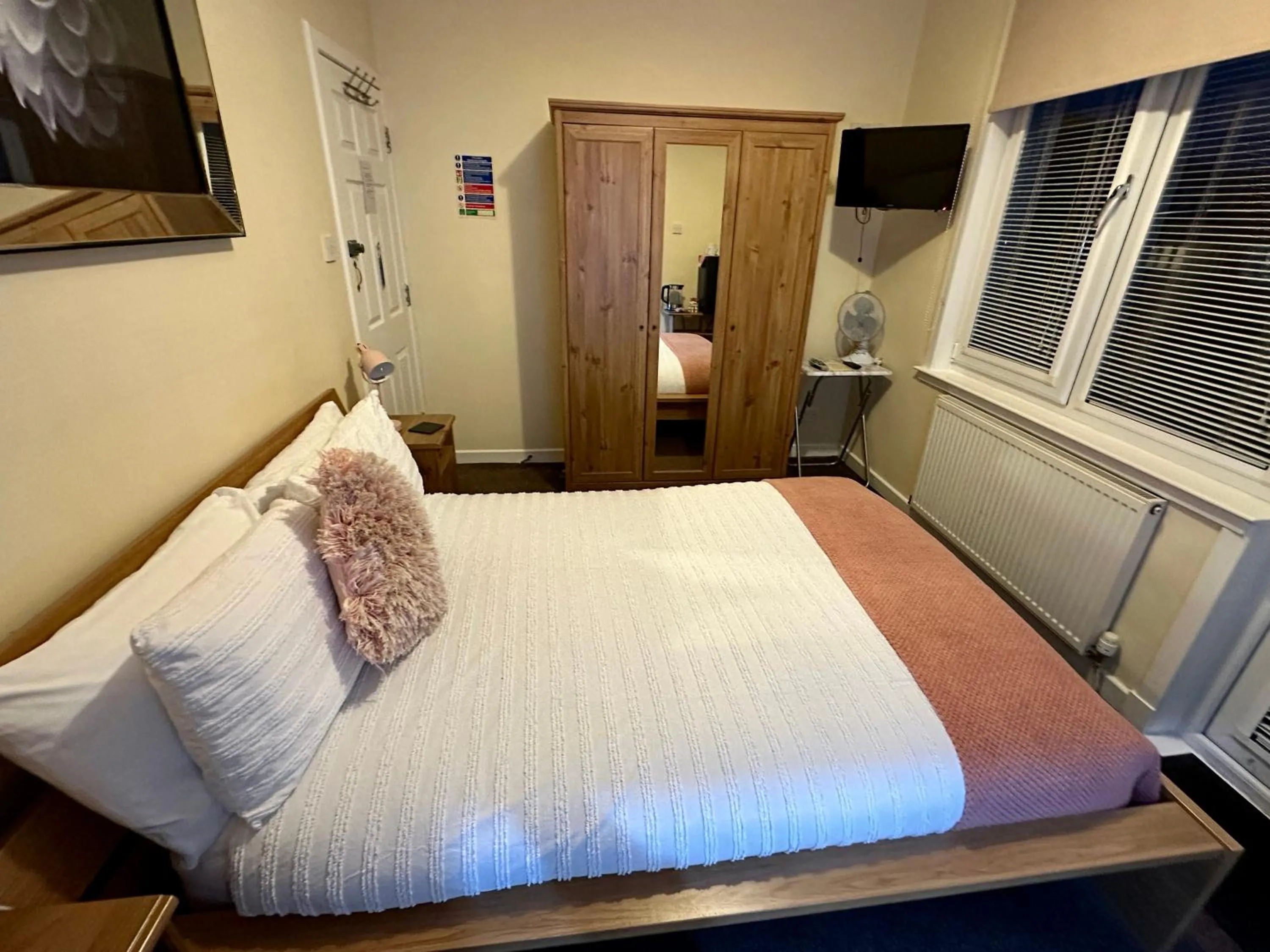 Bed in The Elbow Room