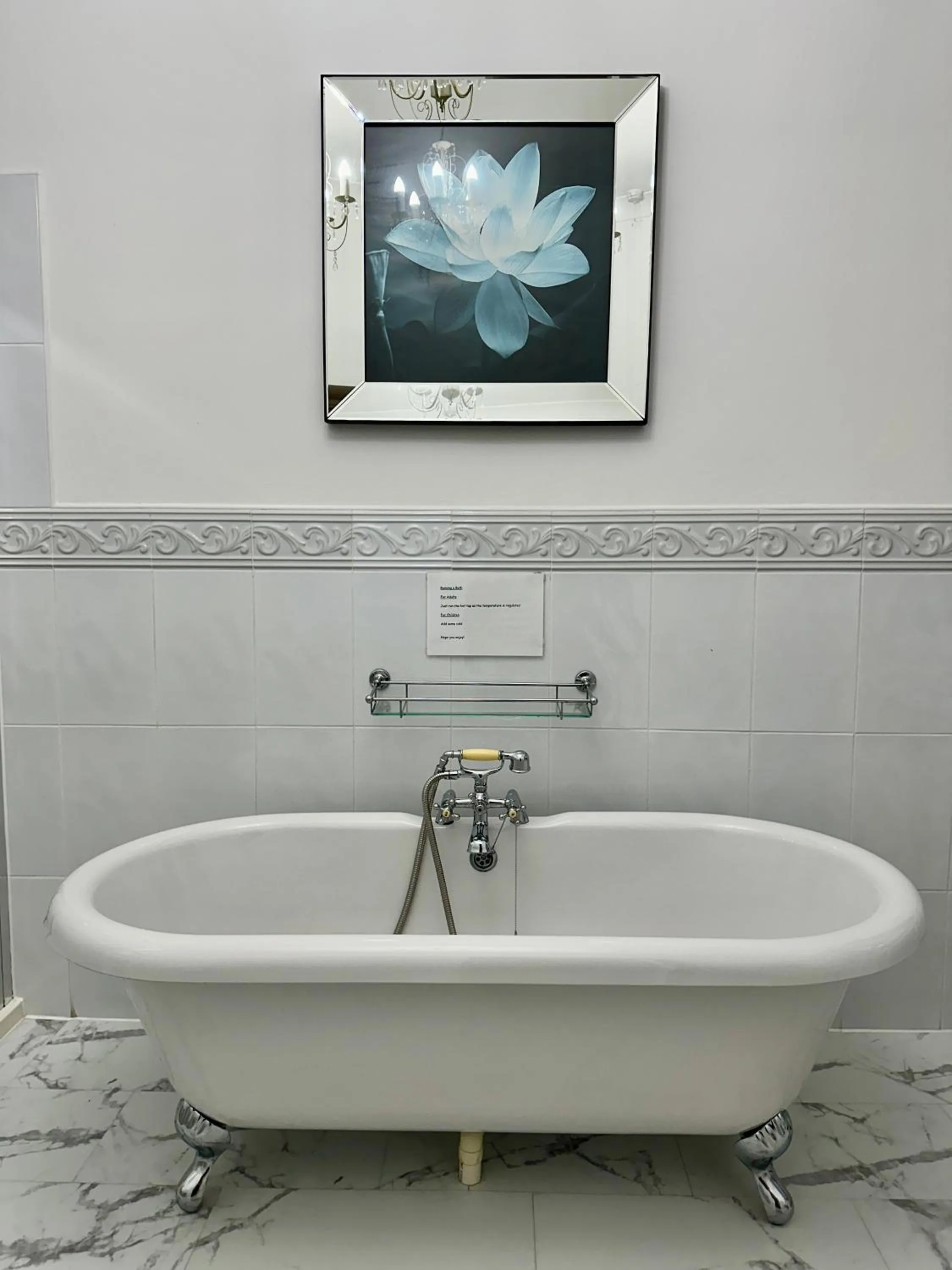 Bathroom in The Elbow Room