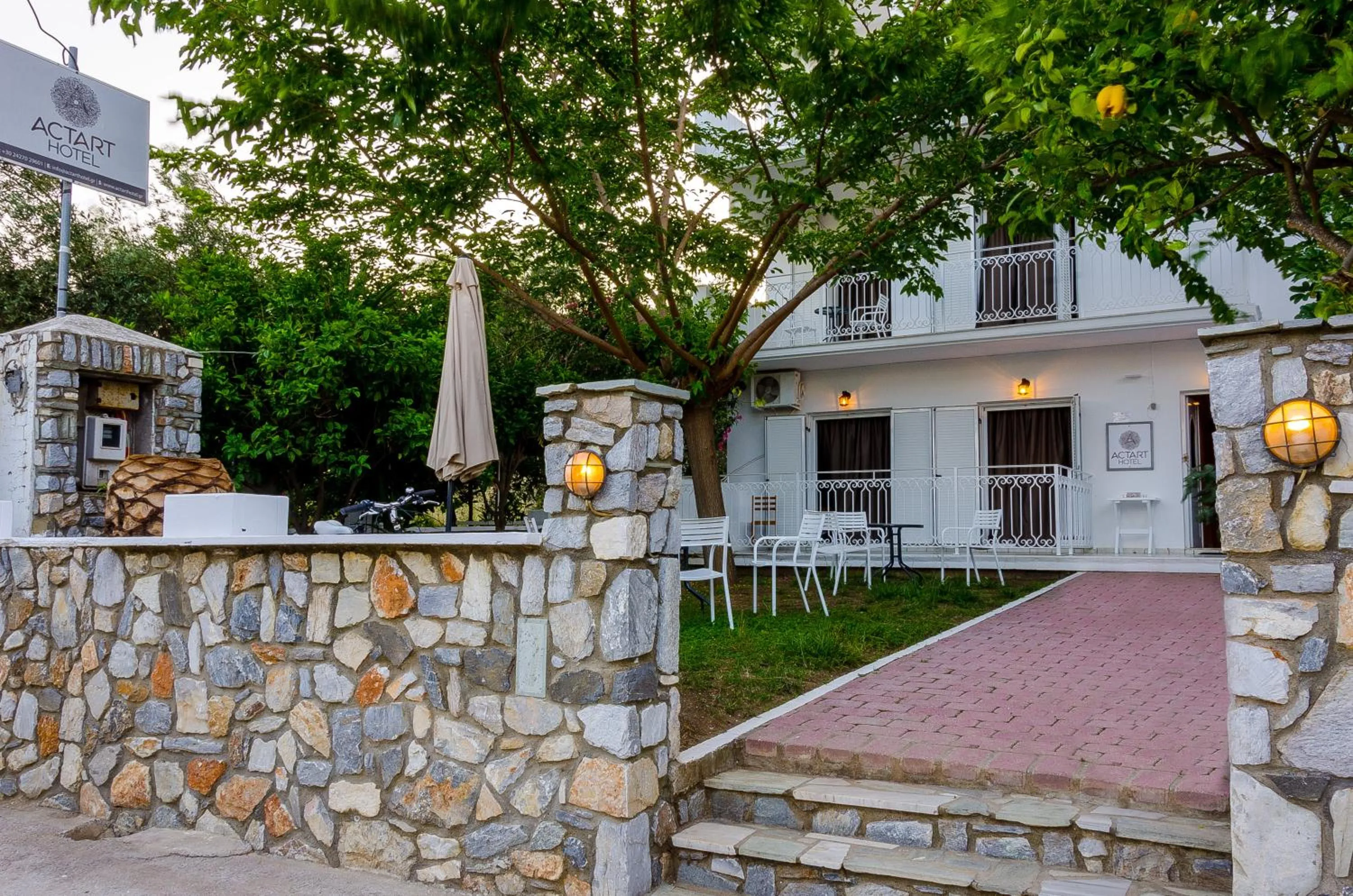 Garden in Act Art Skiathos