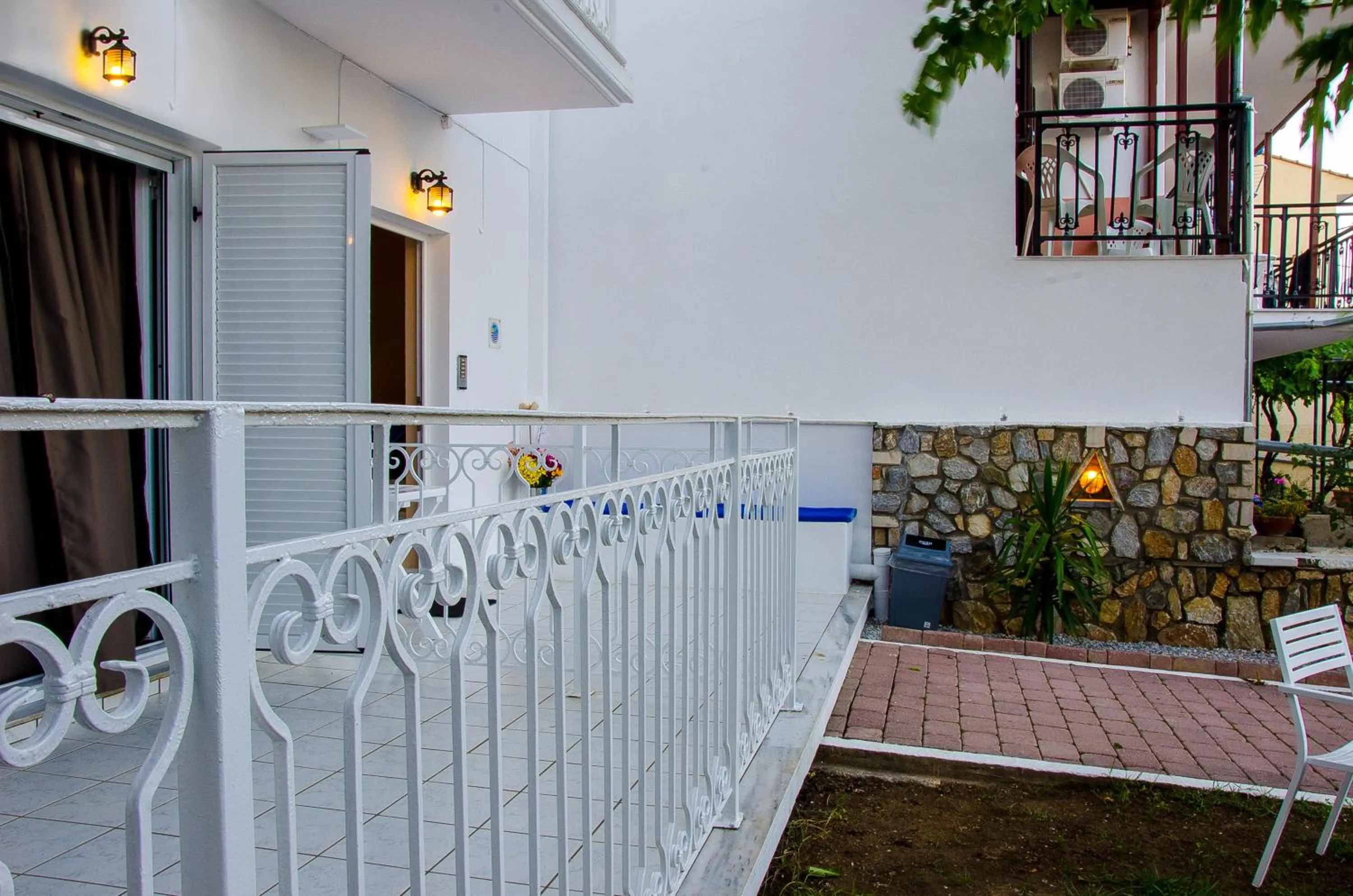 Garden in Act Art Skiathos