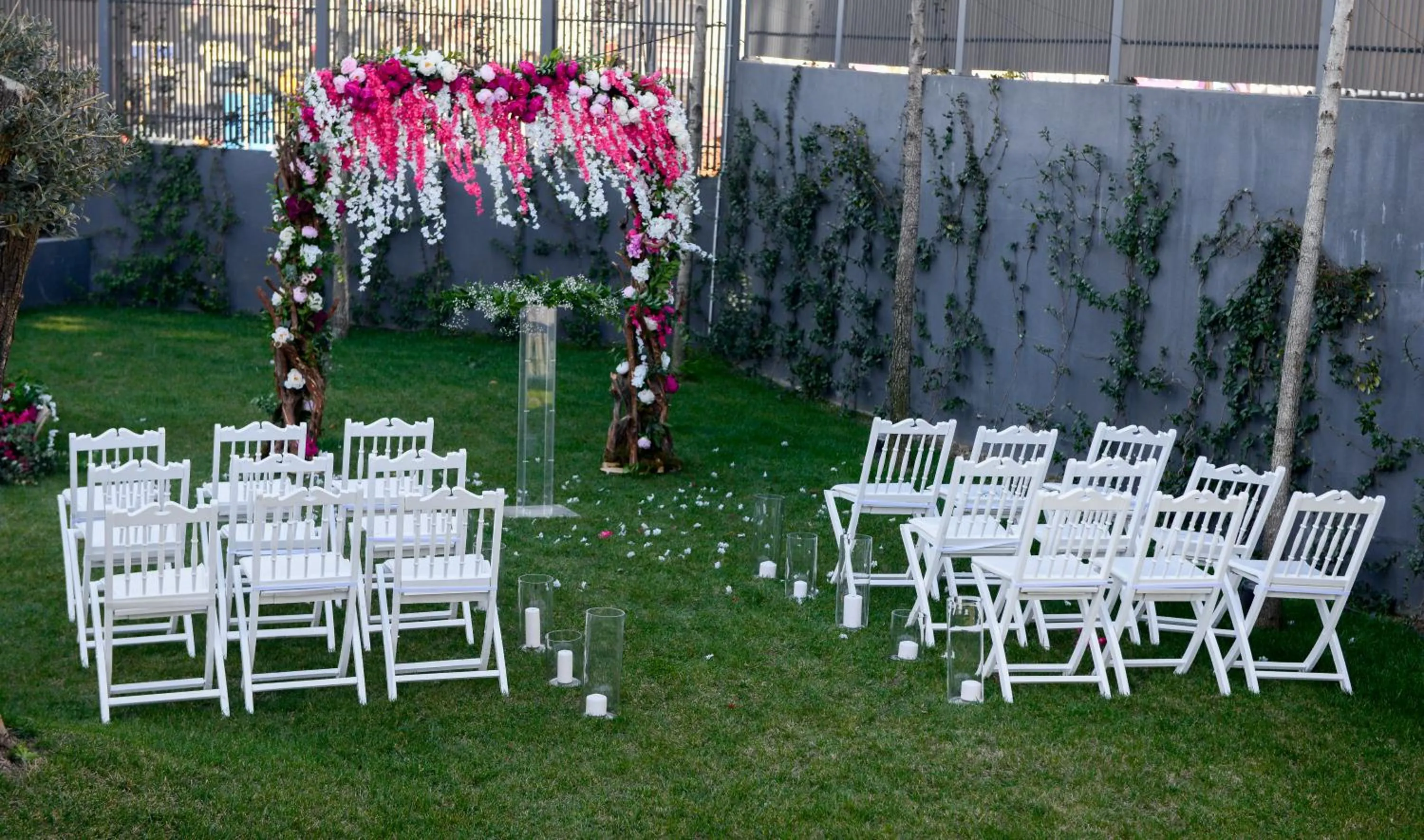 Garden in Wish More Hotel Istanbul