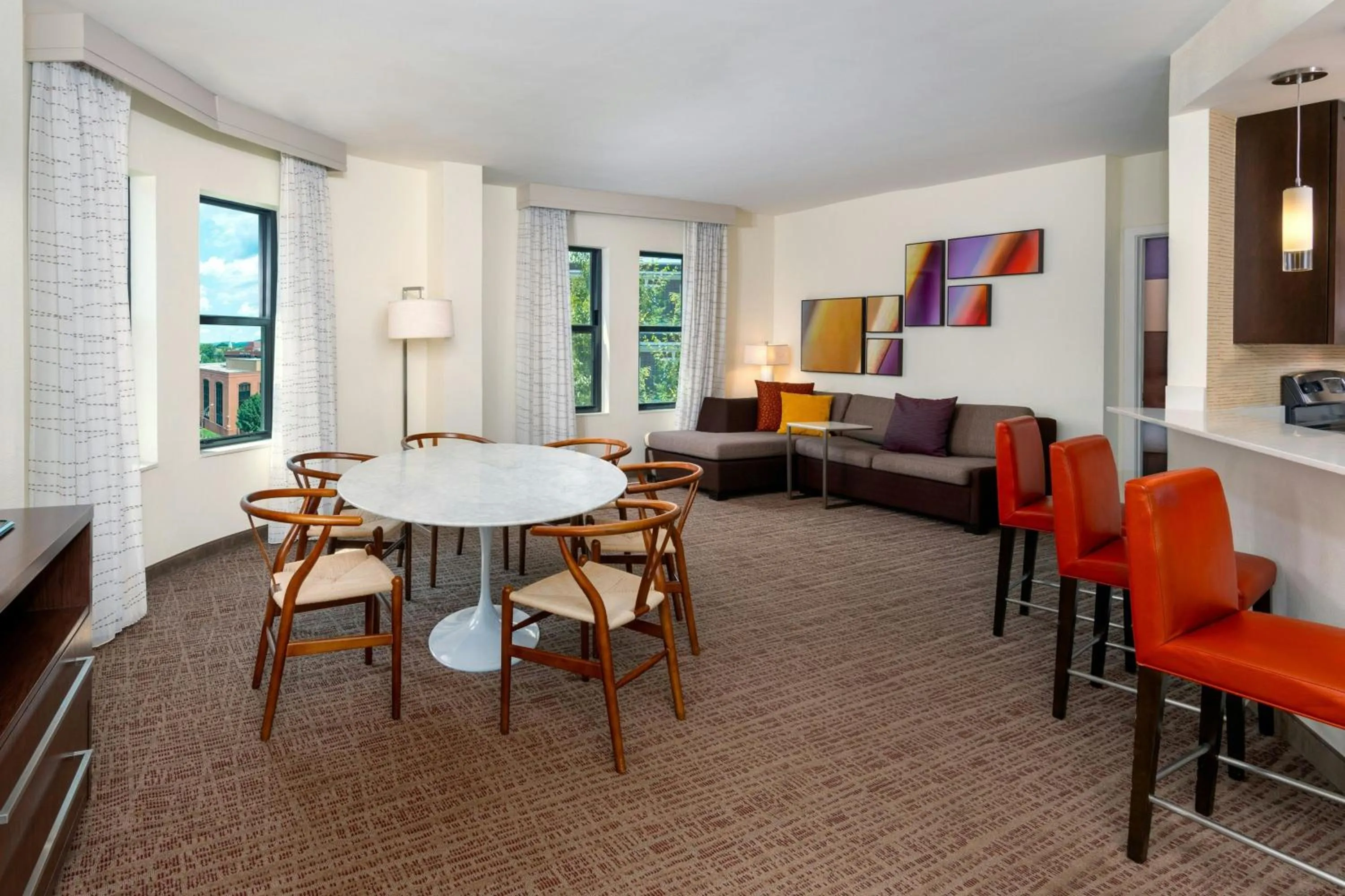 Living room in Residence Inn by Marriott Charlottesville Downtown