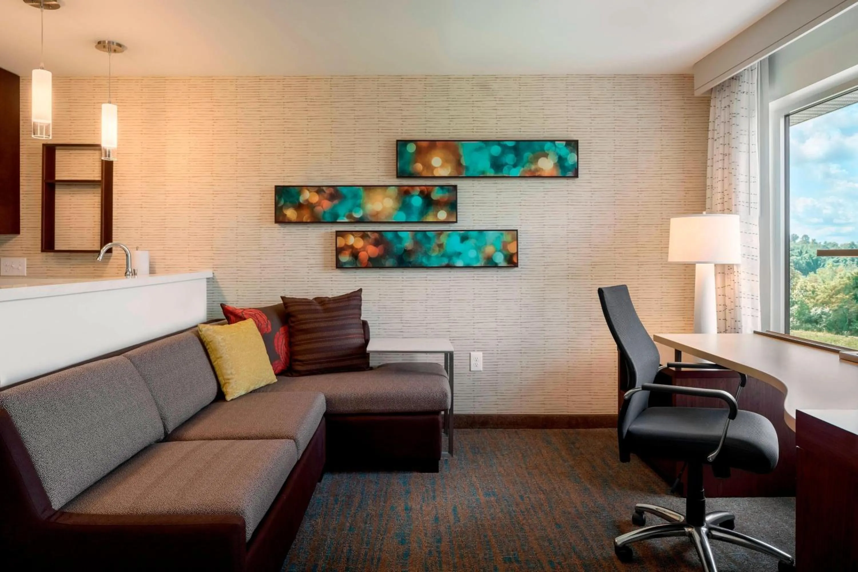 Living room in Residence Inn by Marriott Wheeling/St. Clairsville