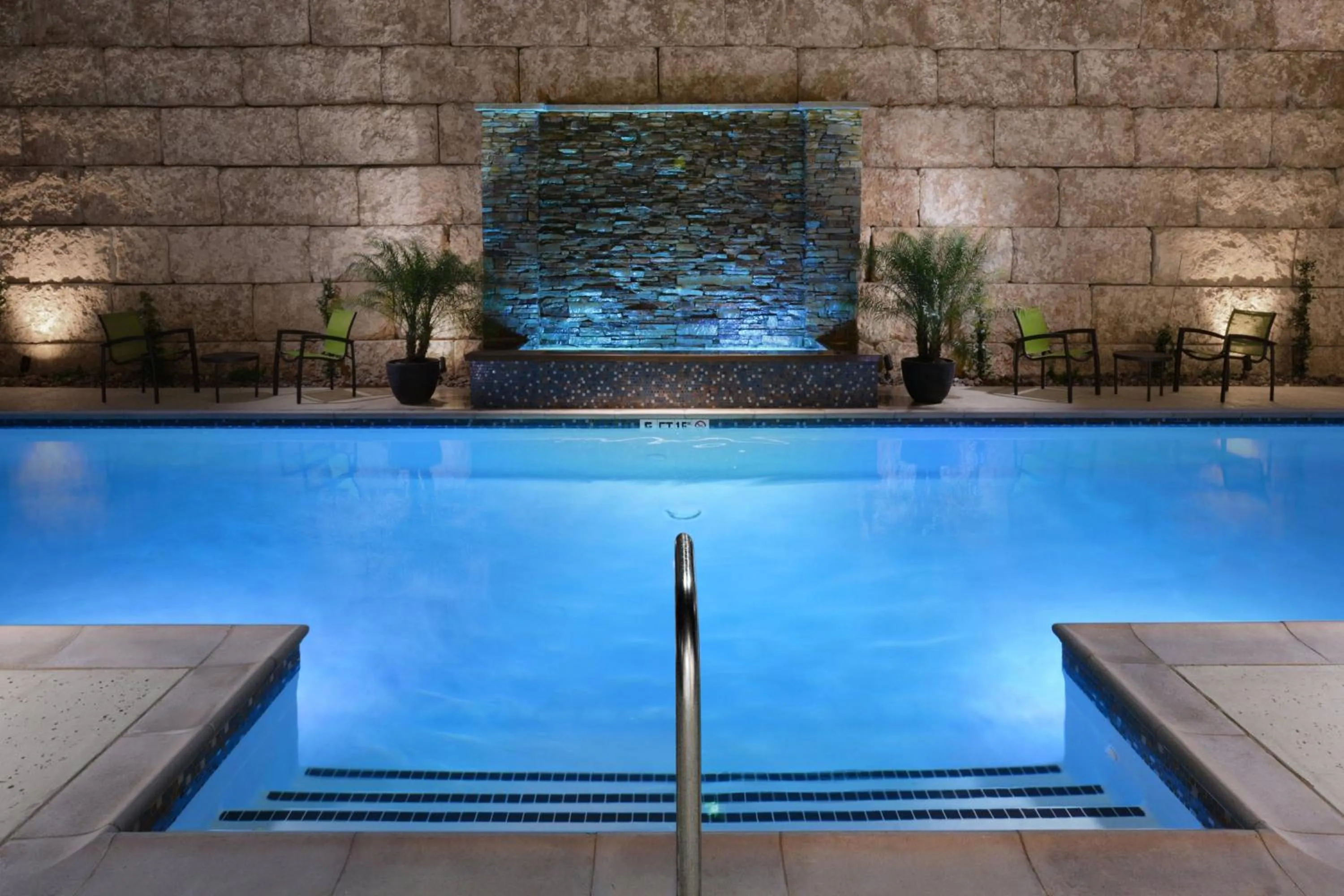 Swimming pool in SpringHill Suites by Marriott San Antonio Northwest at The RIM
