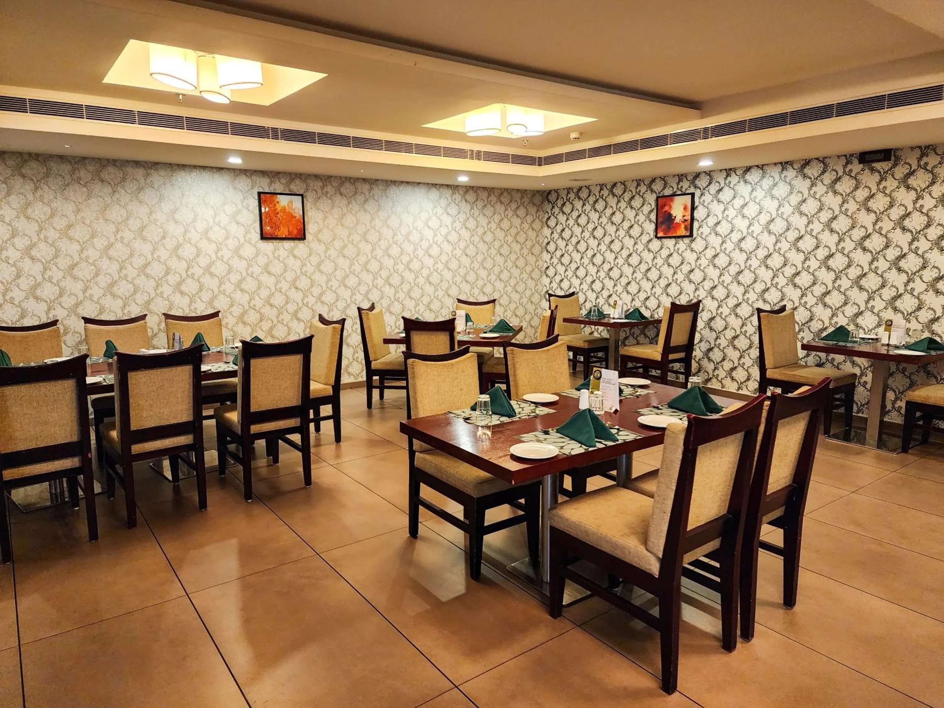 Restaurant/places to eat in Dimora Hotel Thiruvananthapuram