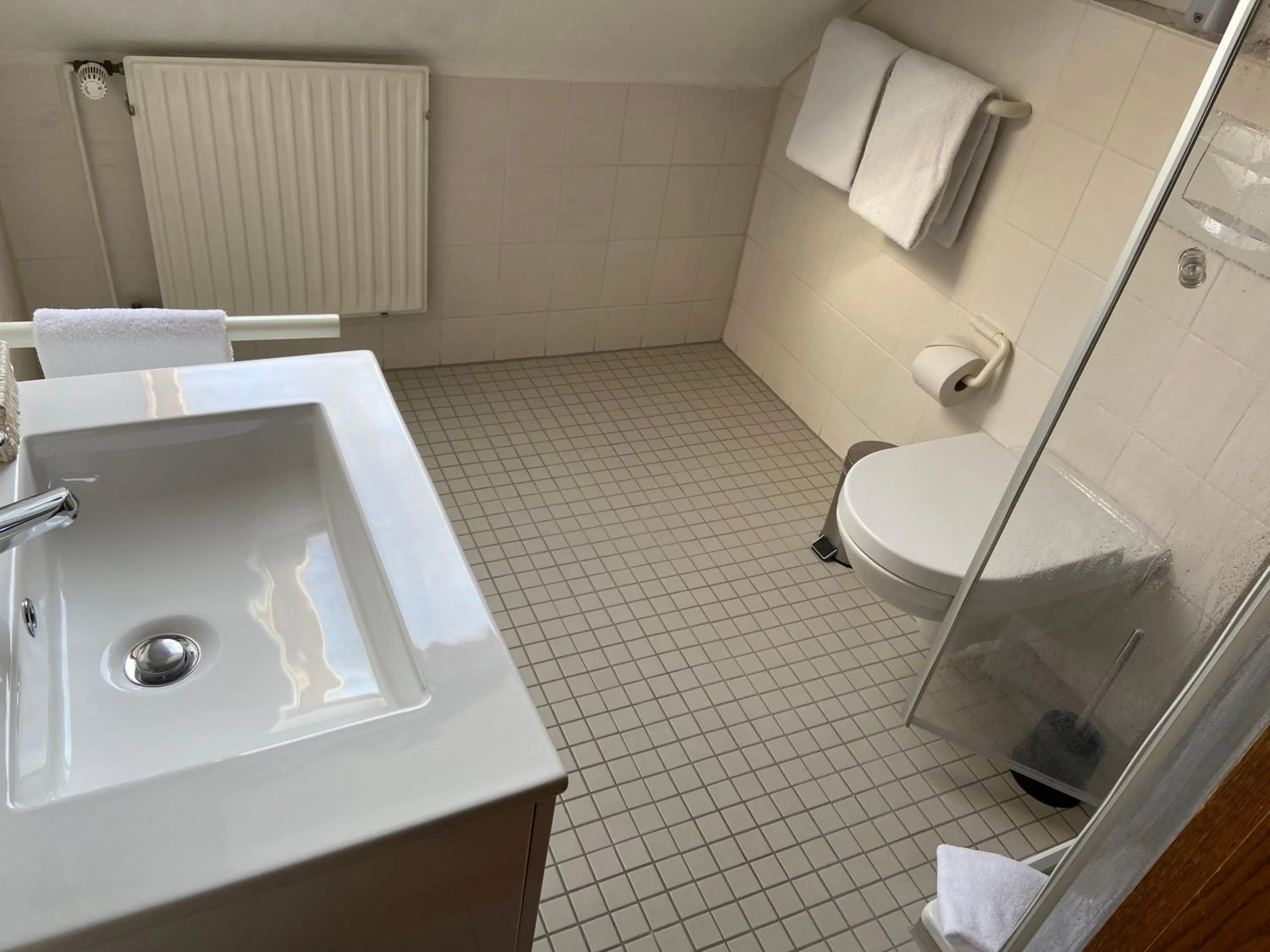 Bathroom in Klosterschänke Hude Hotel Ferienwohnungen Restaurant Café