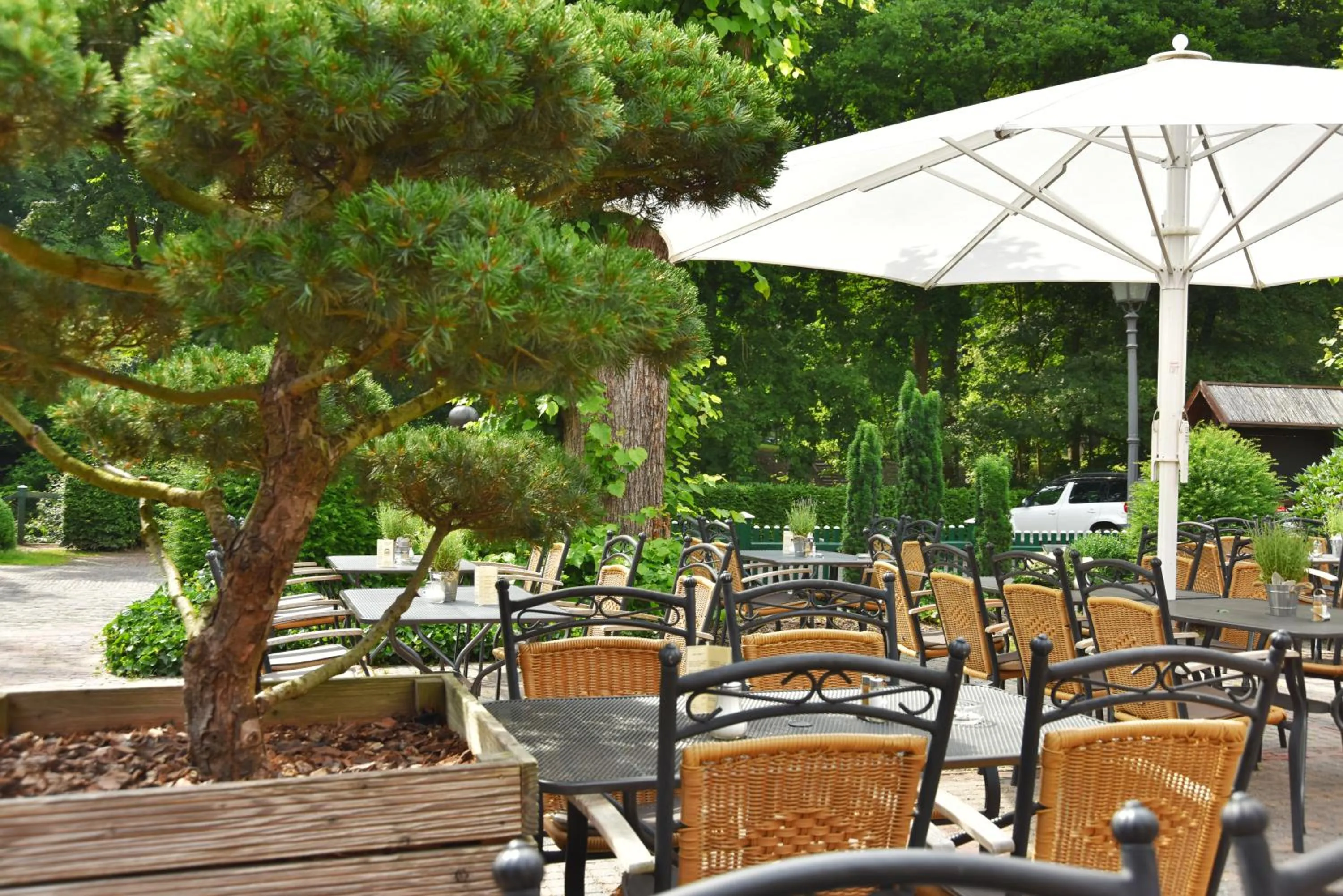 Garden view in Klosterschänke Hude Hotel Ferienwohnungen Restaurant Café