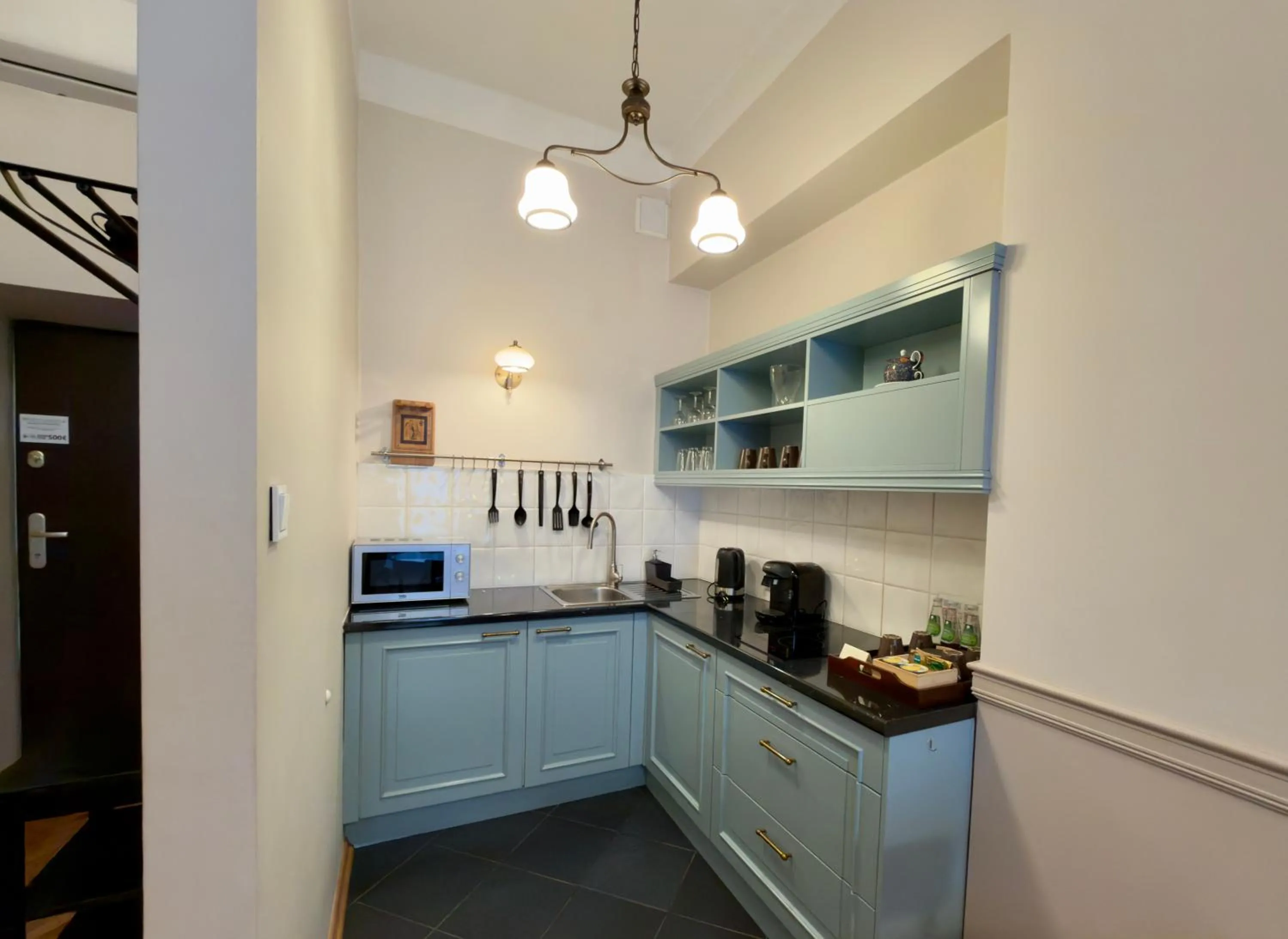 Kitchen or kitchenette in Scharffenberg Apartments Main Square