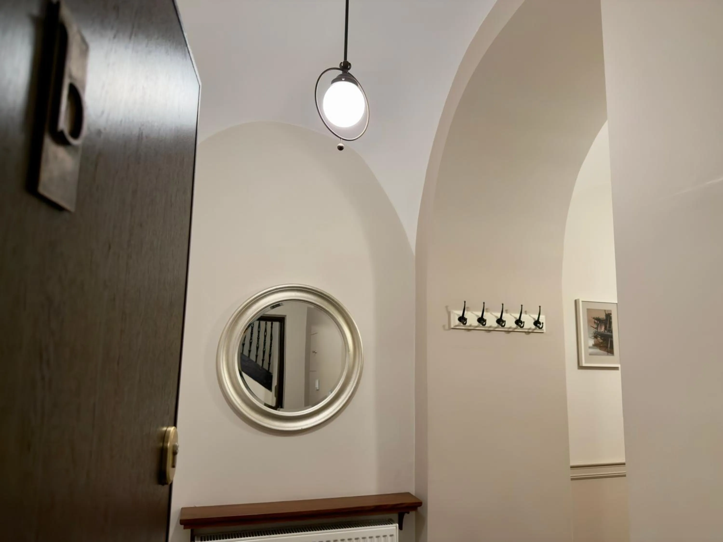 Photo of the whole room in Scharffenberg Apartments Main Square