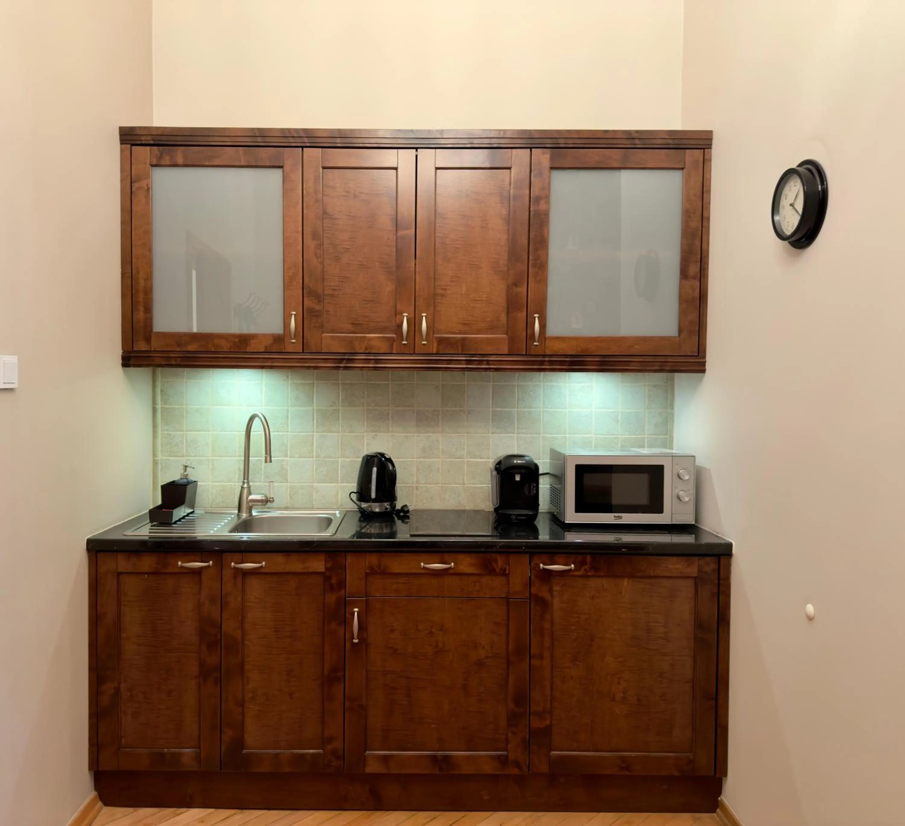 Kitchen or kitchenette in Scharffenberg Apartments Main Square