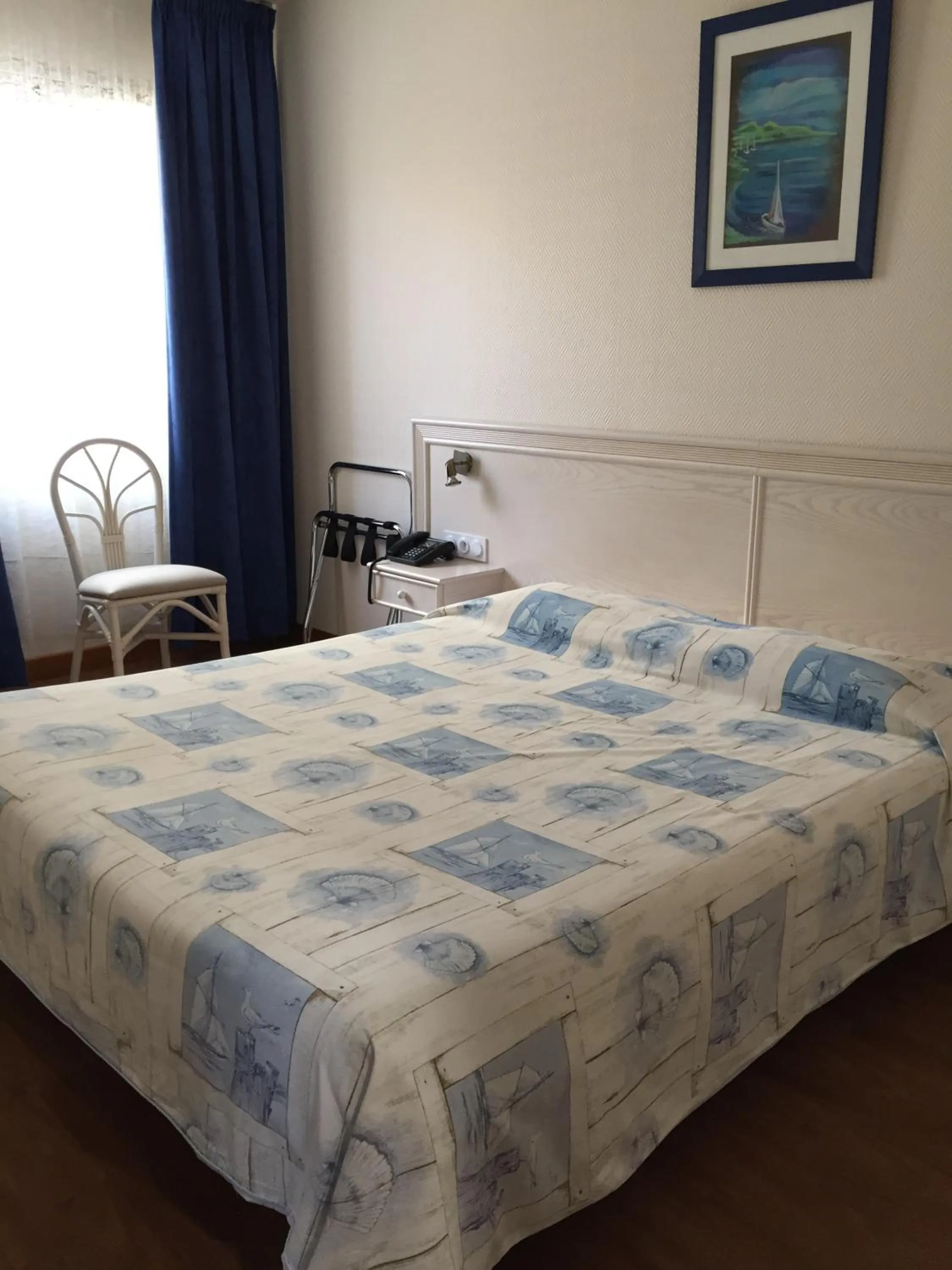 Bedroom in Hotel Mira-Mar