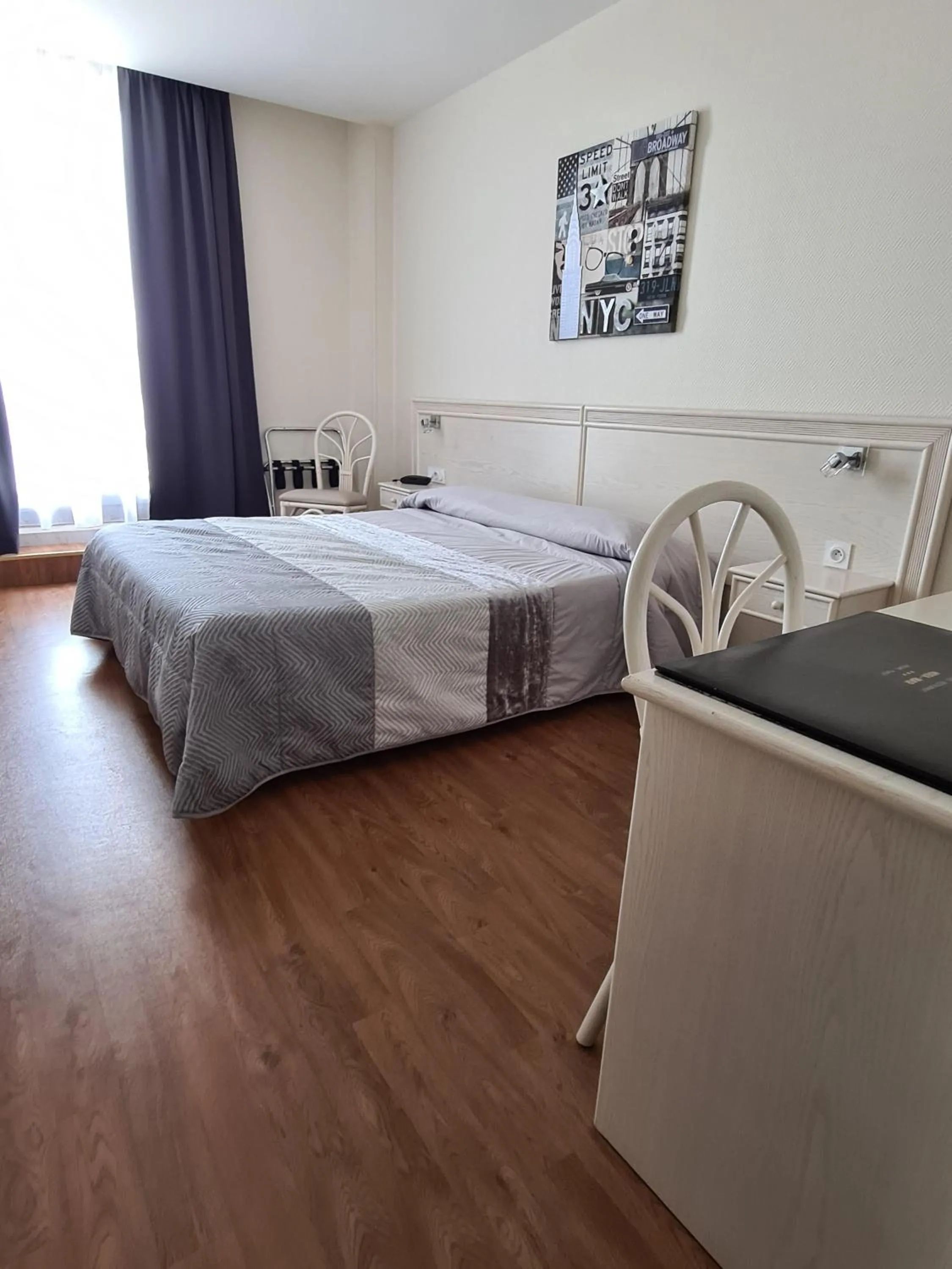 Photo of the whole room in Hotel Mira-Mar