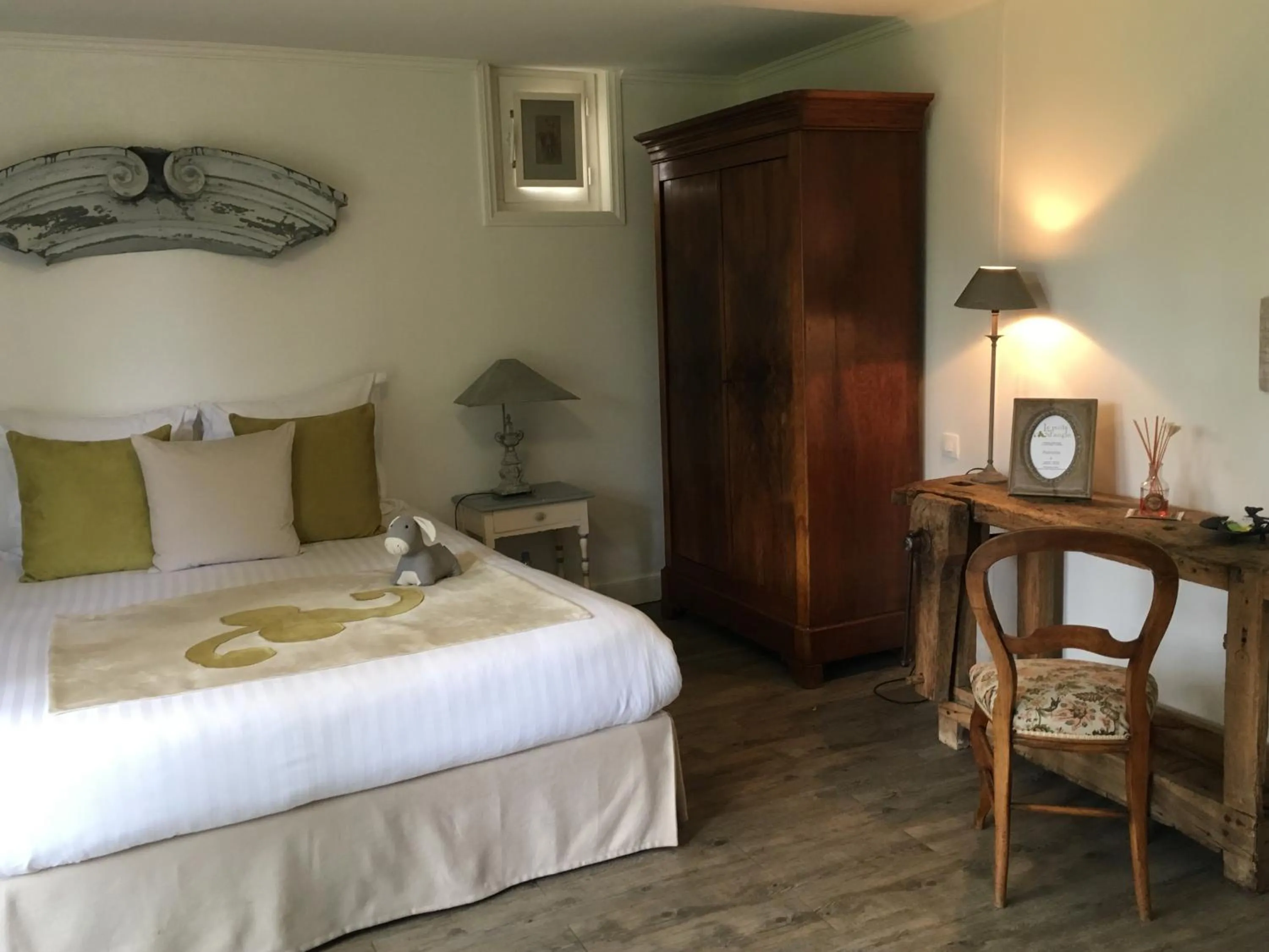 Photo of the whole room, Bed in Le Puits D'Angle