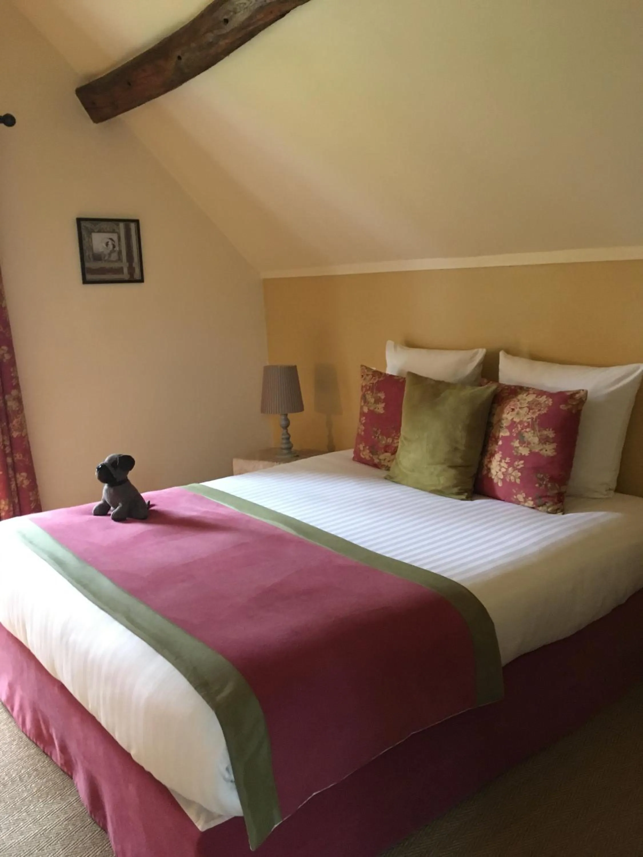 Bedroom, Bed in Le Puits D'Angle