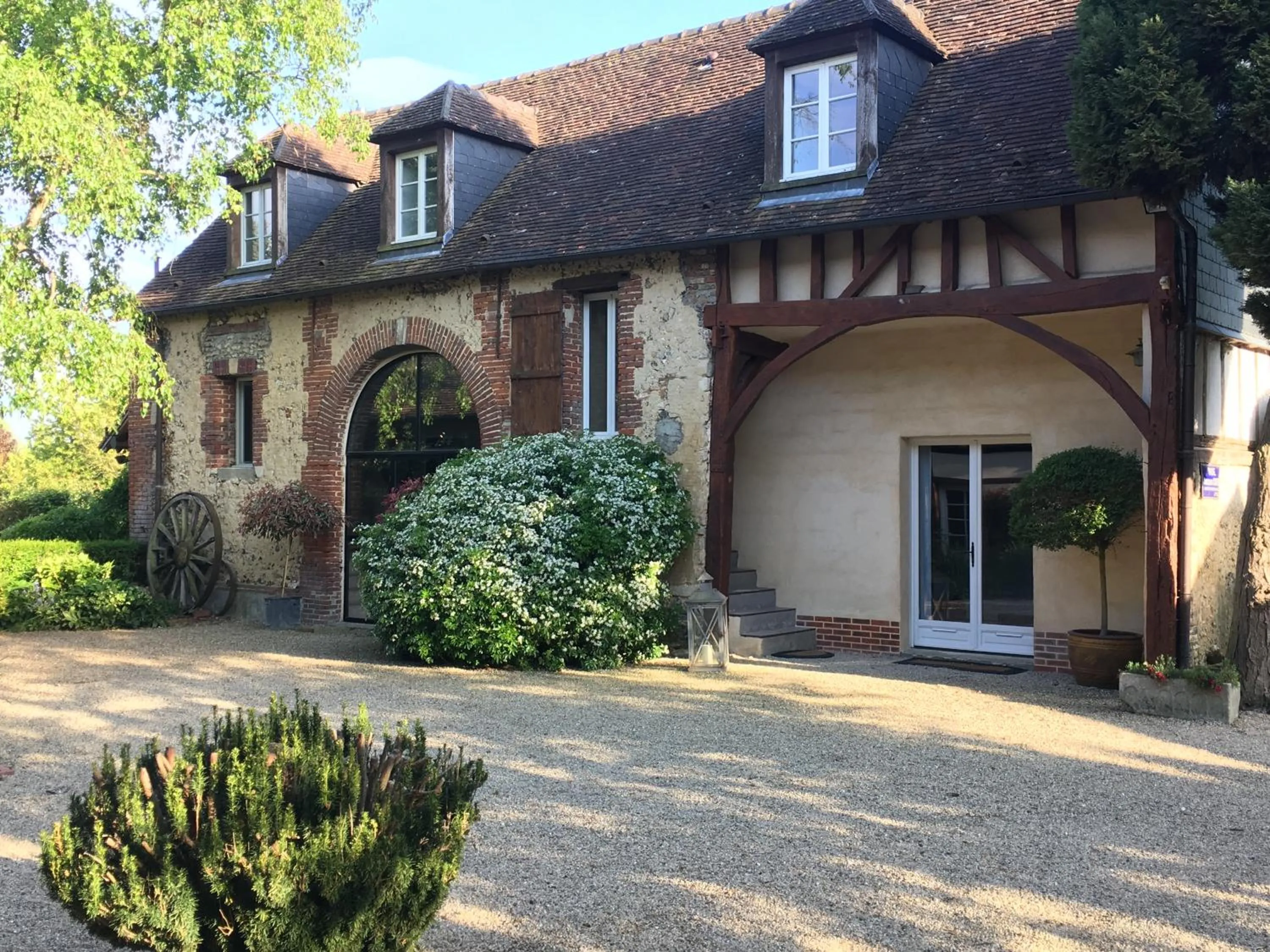 Property building in Le Puits D'Angle