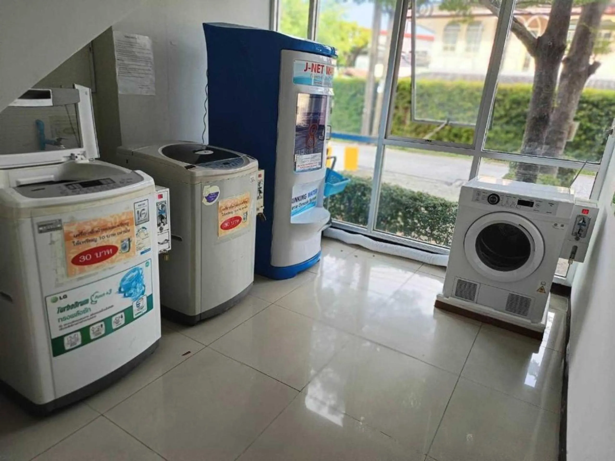 Other in Collection O The Bangkok Cha Cha Suite