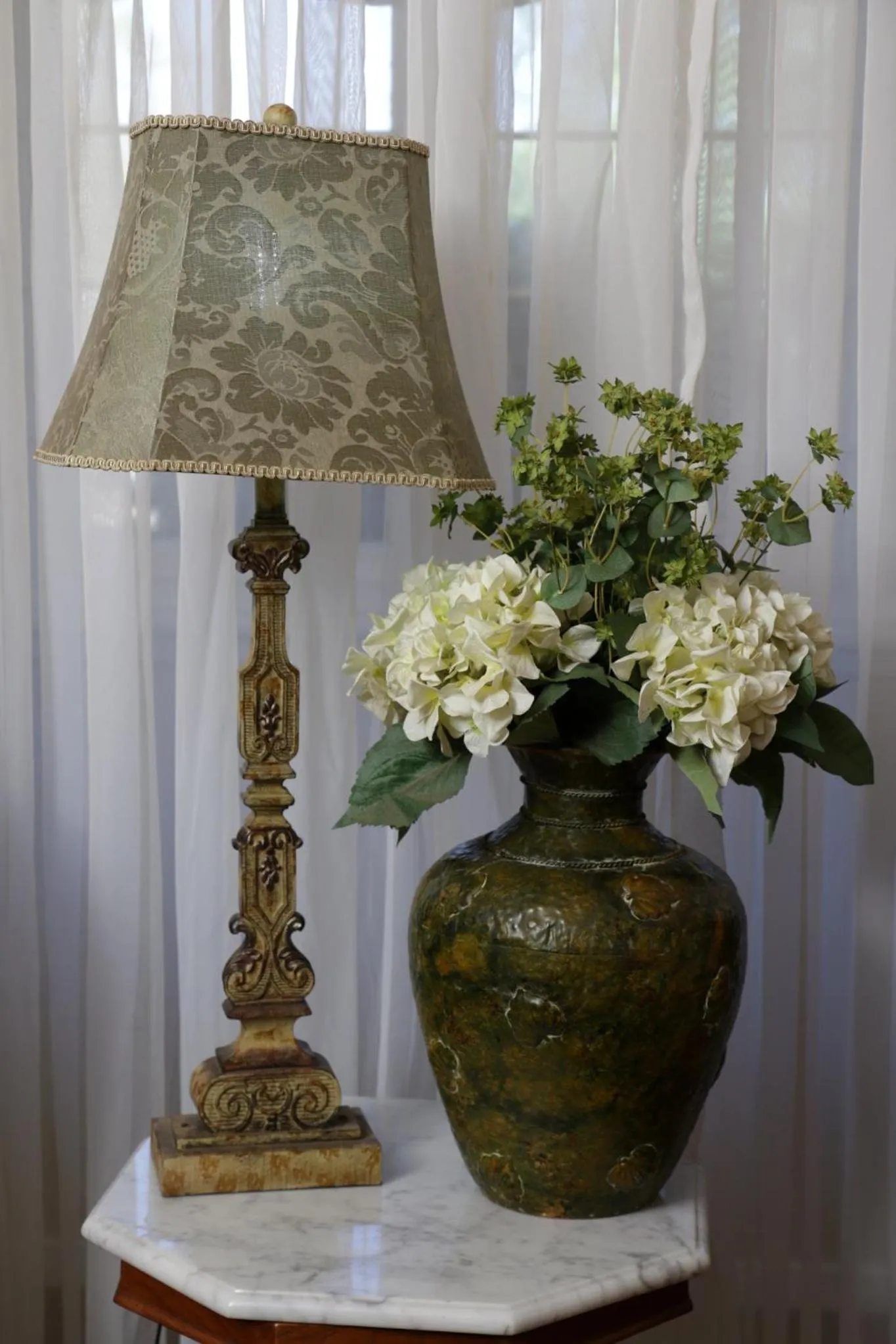 Communal lounge/ TV room in Oxford Lodge Vryheid