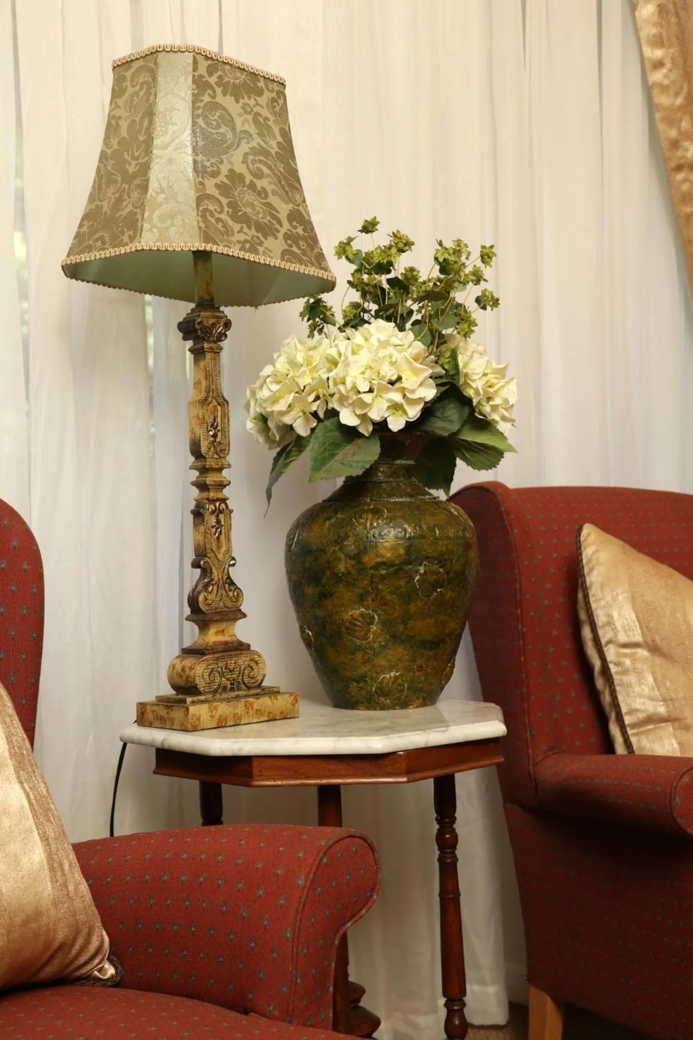 Communal lounge/ TV room in Oxford Lodge Vryheid