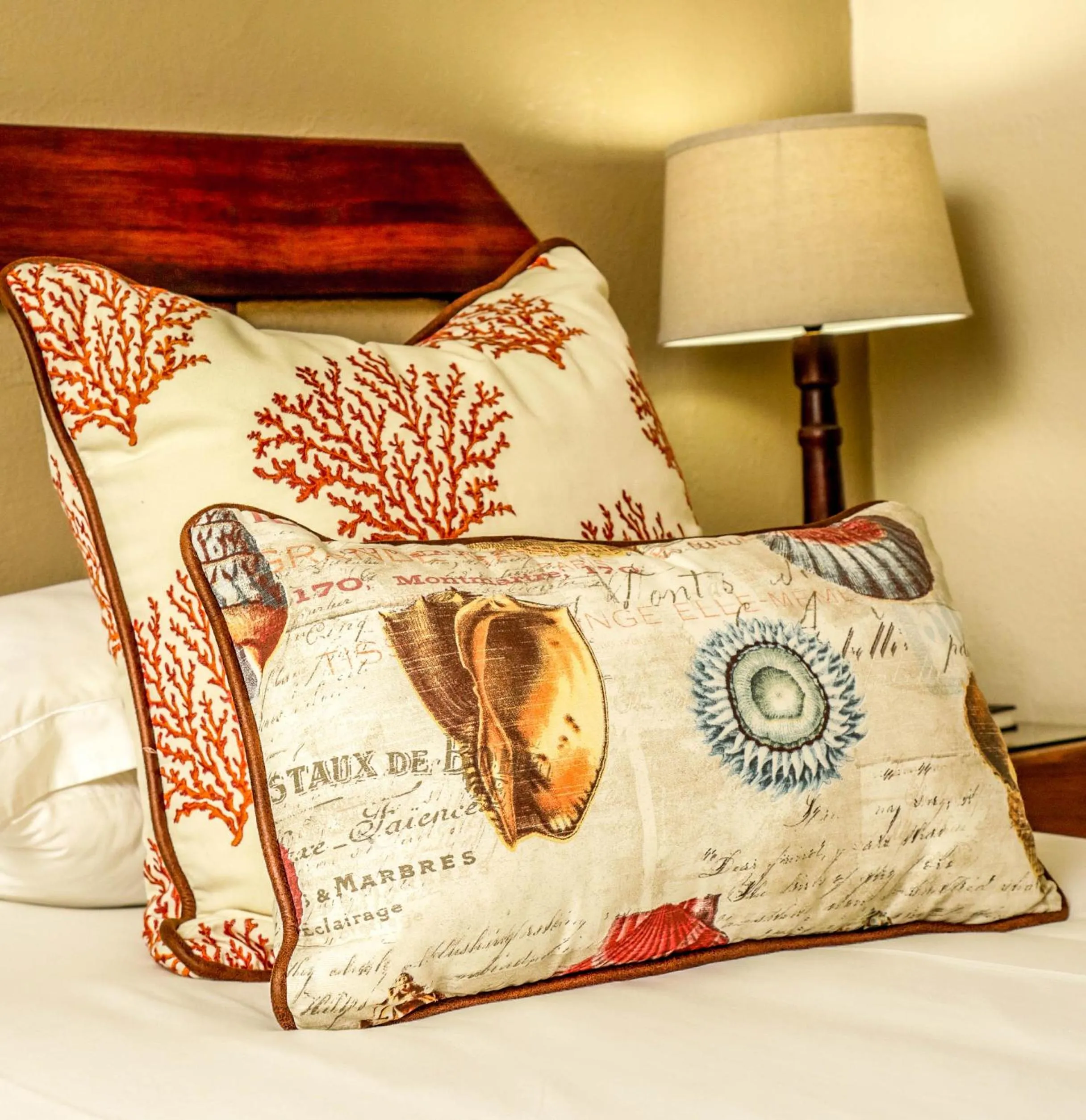 Bedroom, Bed in Oxford Lodge Vryheid