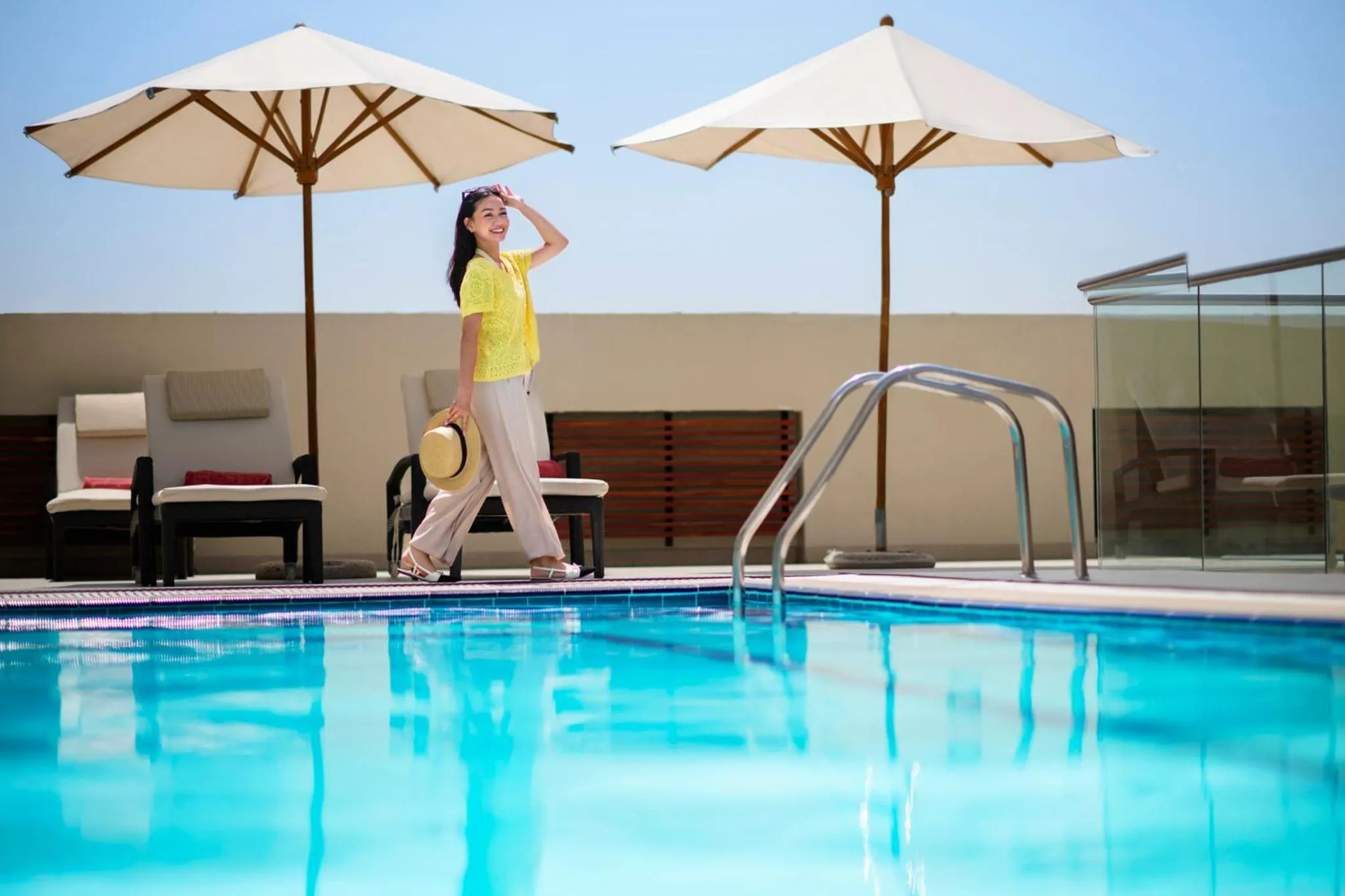 People in Centro Capital Doha - By Rotana