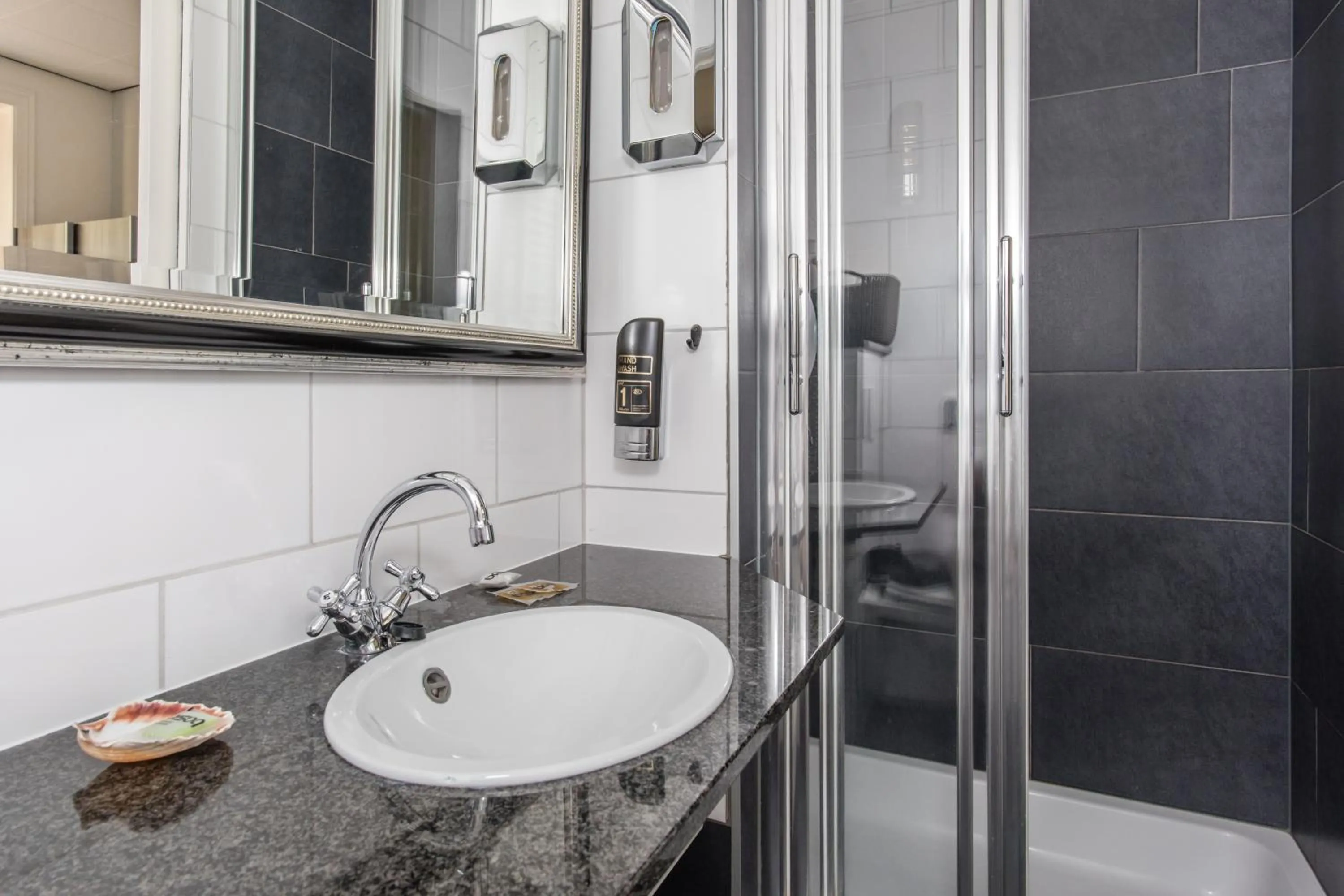 Bathroom in Villahotel Vlissingen