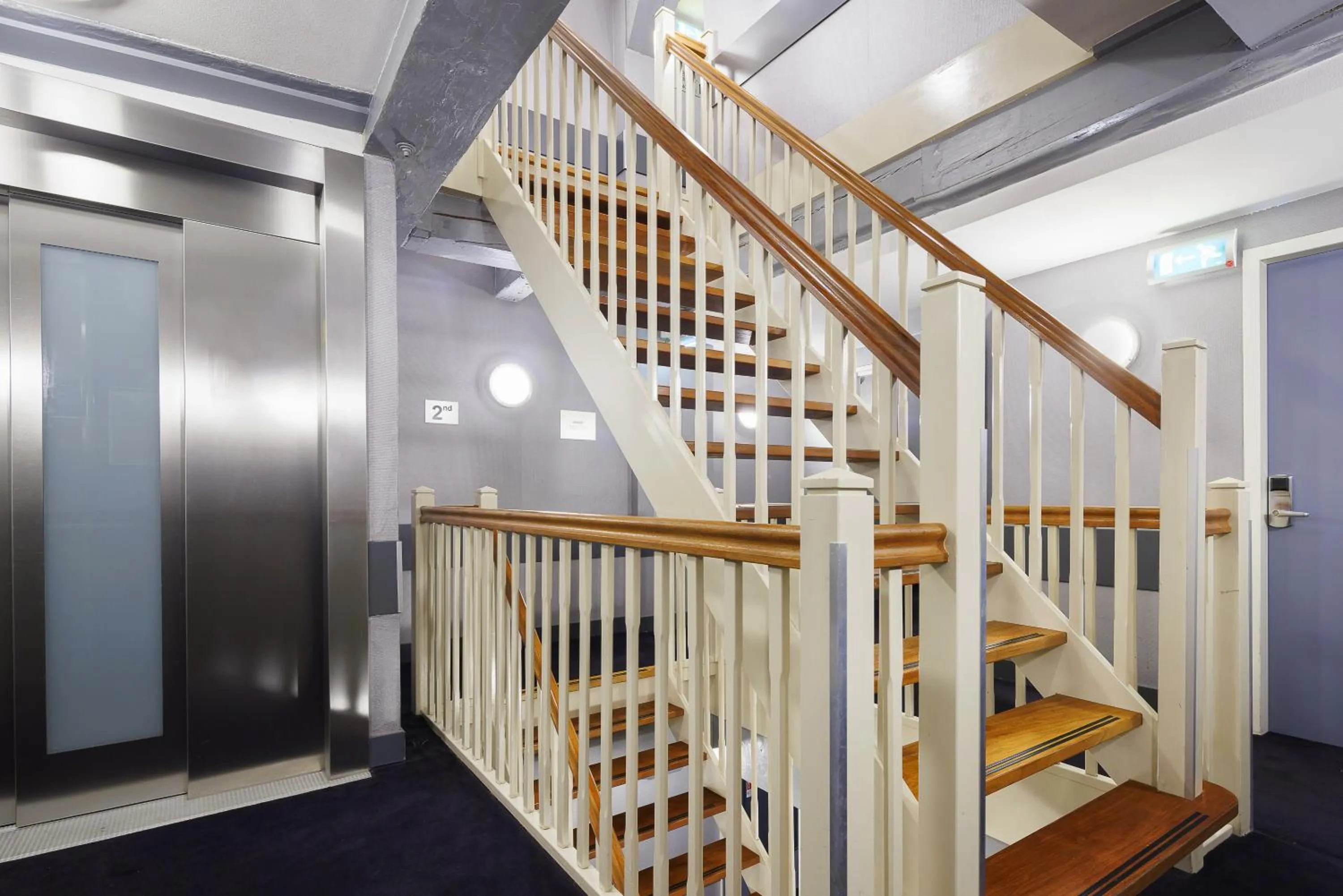 Area and facilities in Hotel CC