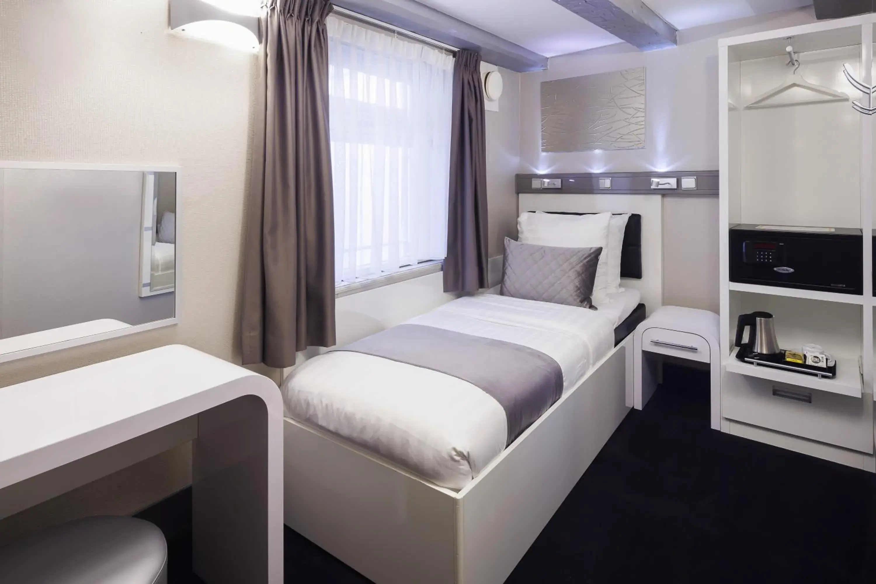 Single Room in Hotel CC Single Room in Hotel CC