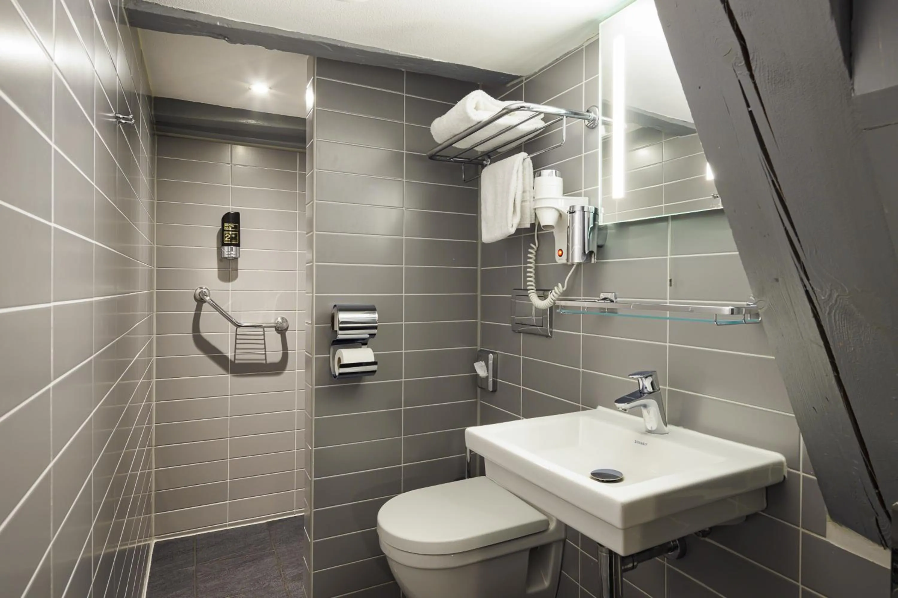 Bathroom in Hotel CC