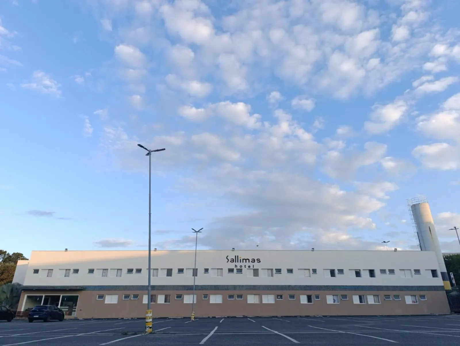 Sallimas Hotel